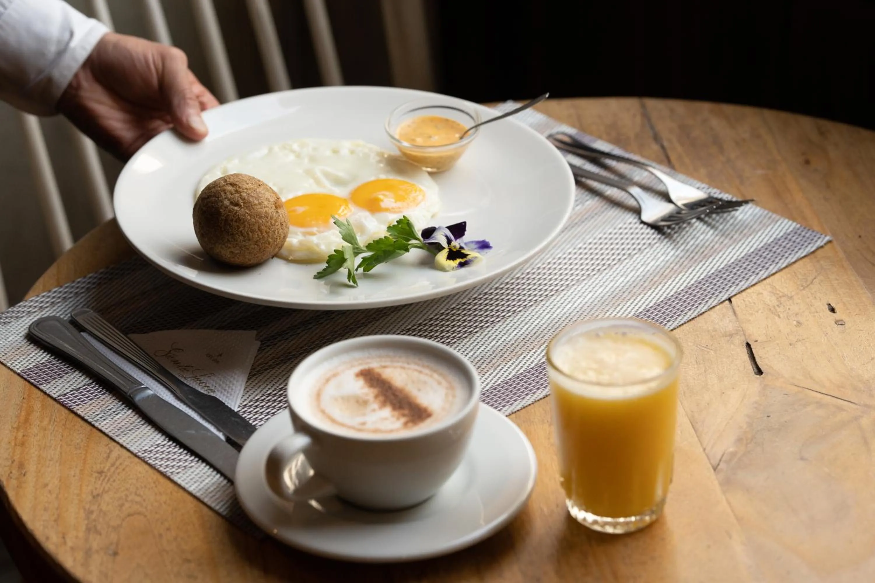 Breakfast in Hotel Boutique Santa Lucia