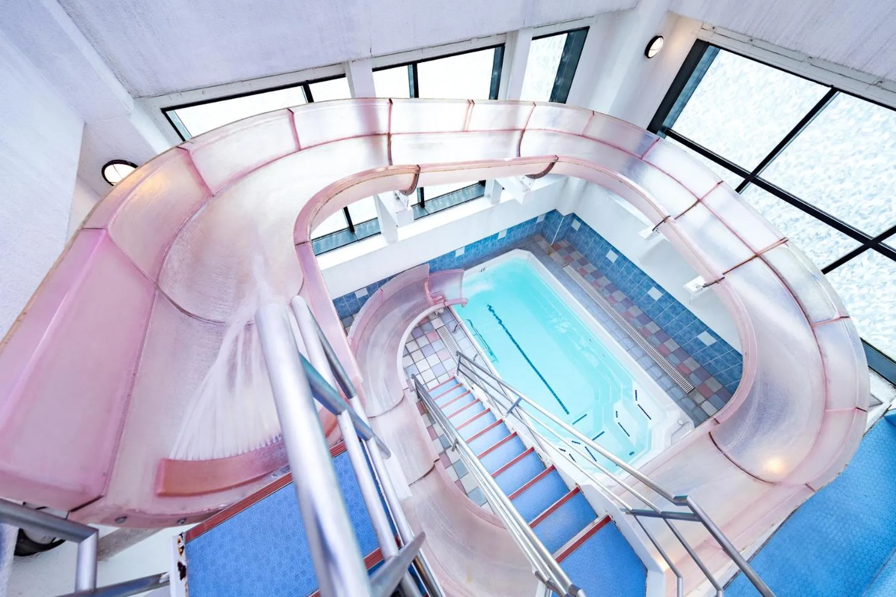 Swimming pool in Hotel Regent (Adult Only)