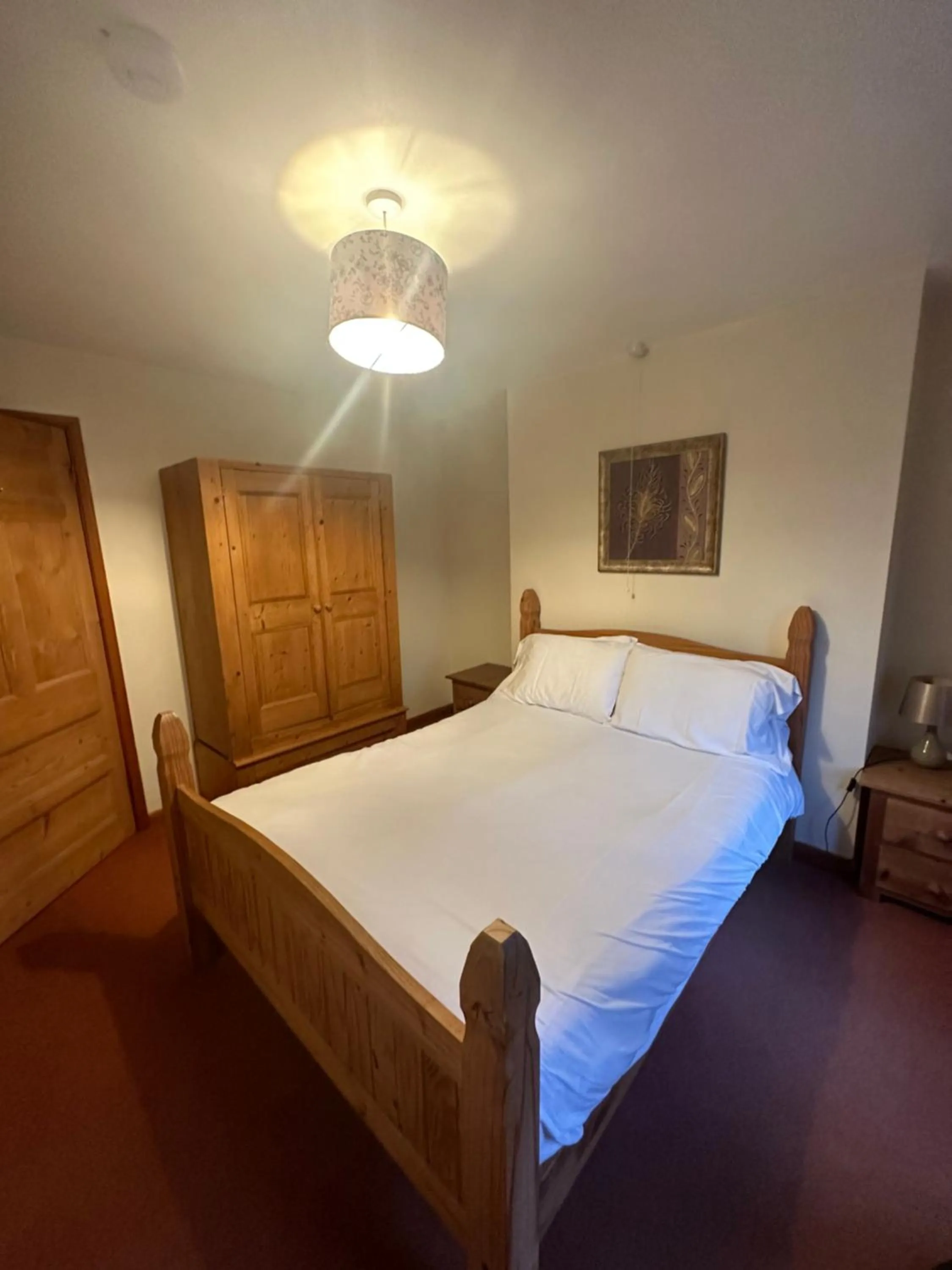 Bedroom, Bed in The Old Poets' Corner