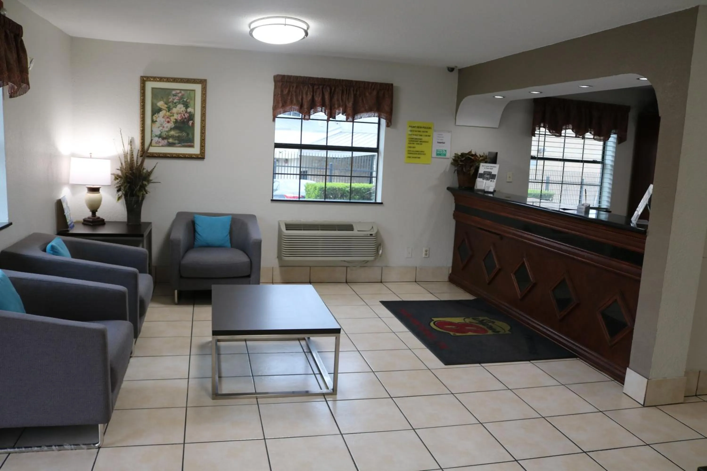 Lobby or reception in Super 8 by Wyndham San Antonio/I-35 North