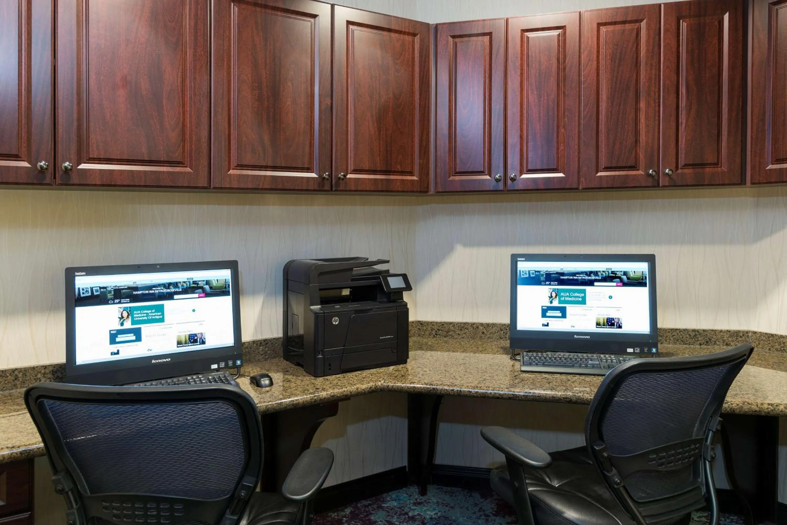 Business facilities in Hampton Inn Detroit Roseville