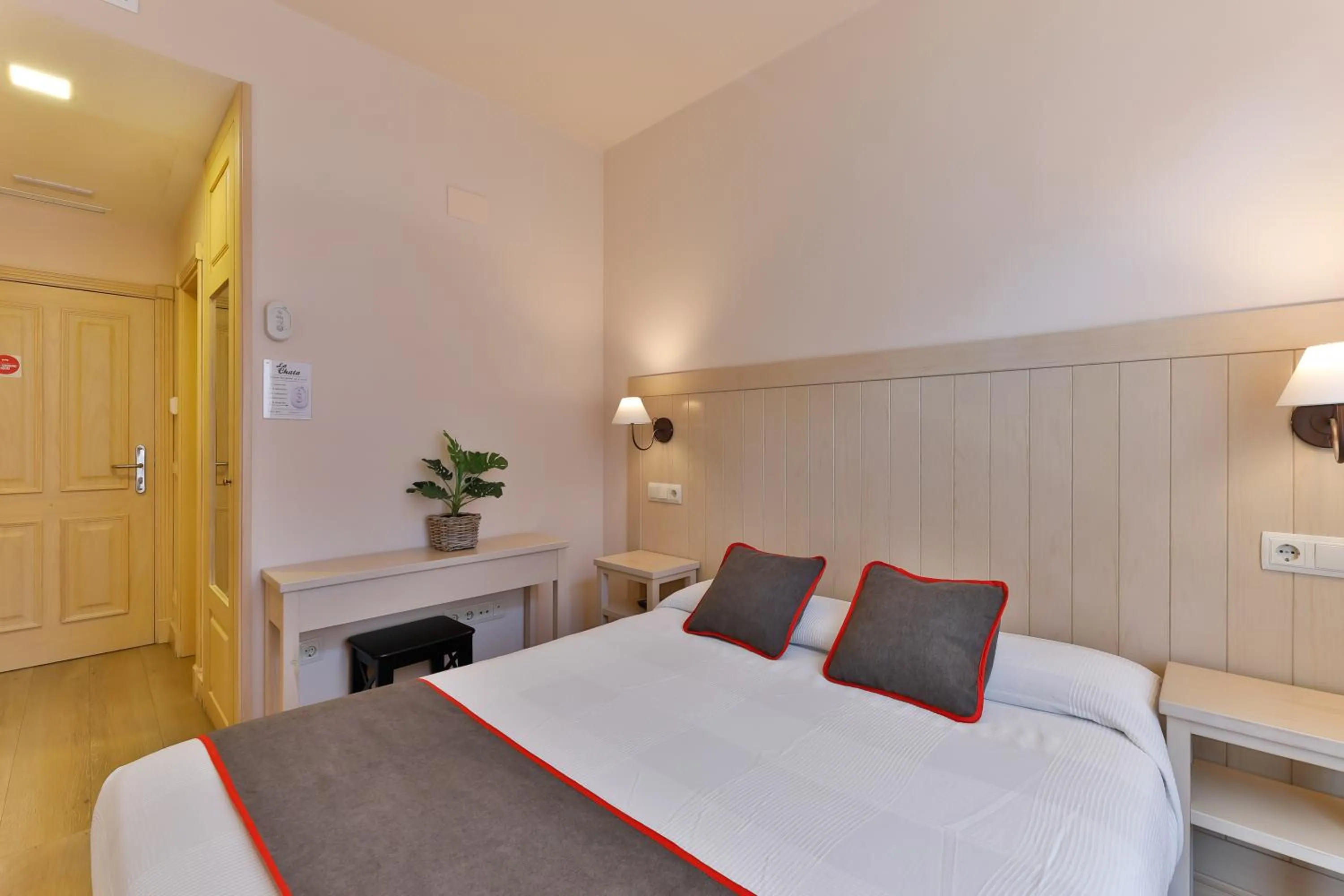 Bedroom, Bed in Hostal La Chata by Vivere Stays