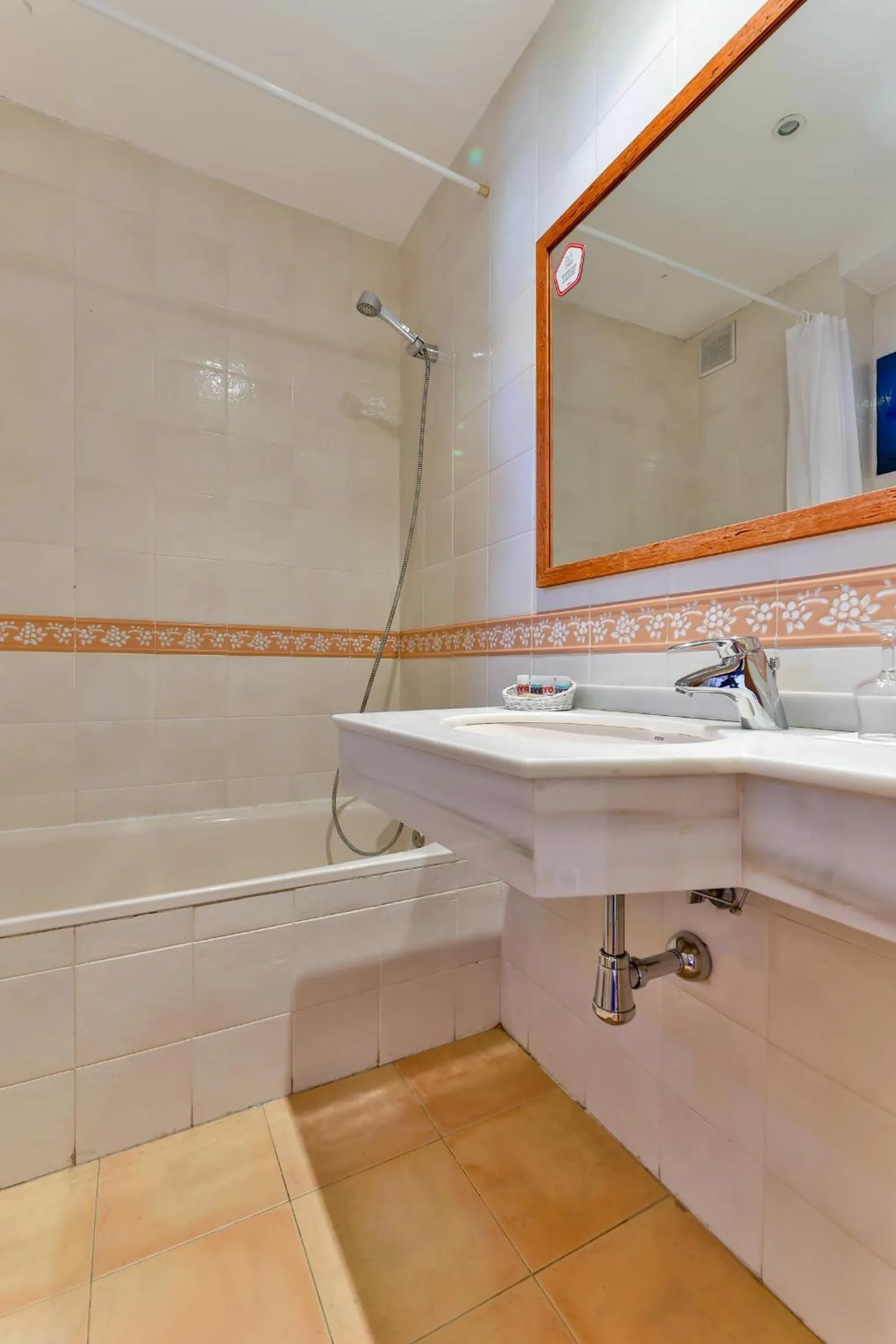 Bathroom in Casa Rural La Chata by Vivere Stays