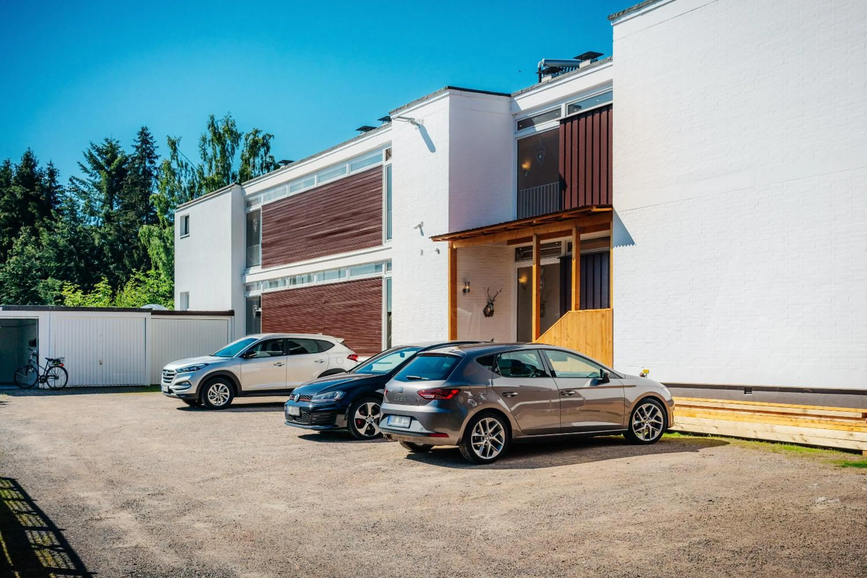 Parking in Hotel Hasselhof Garni Vier Sterne