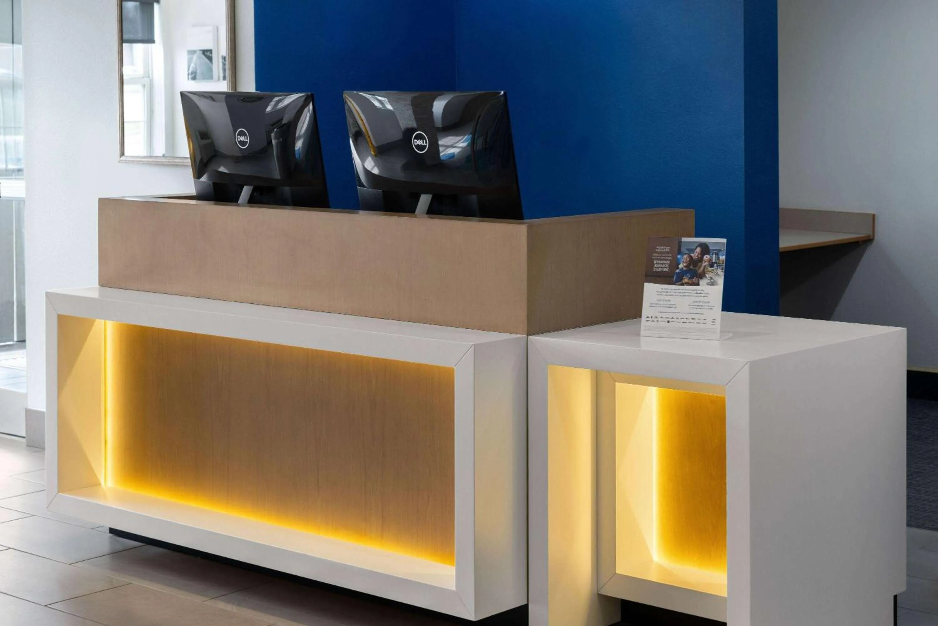 Lobby or reception in Microtel Inn and Suites Dover