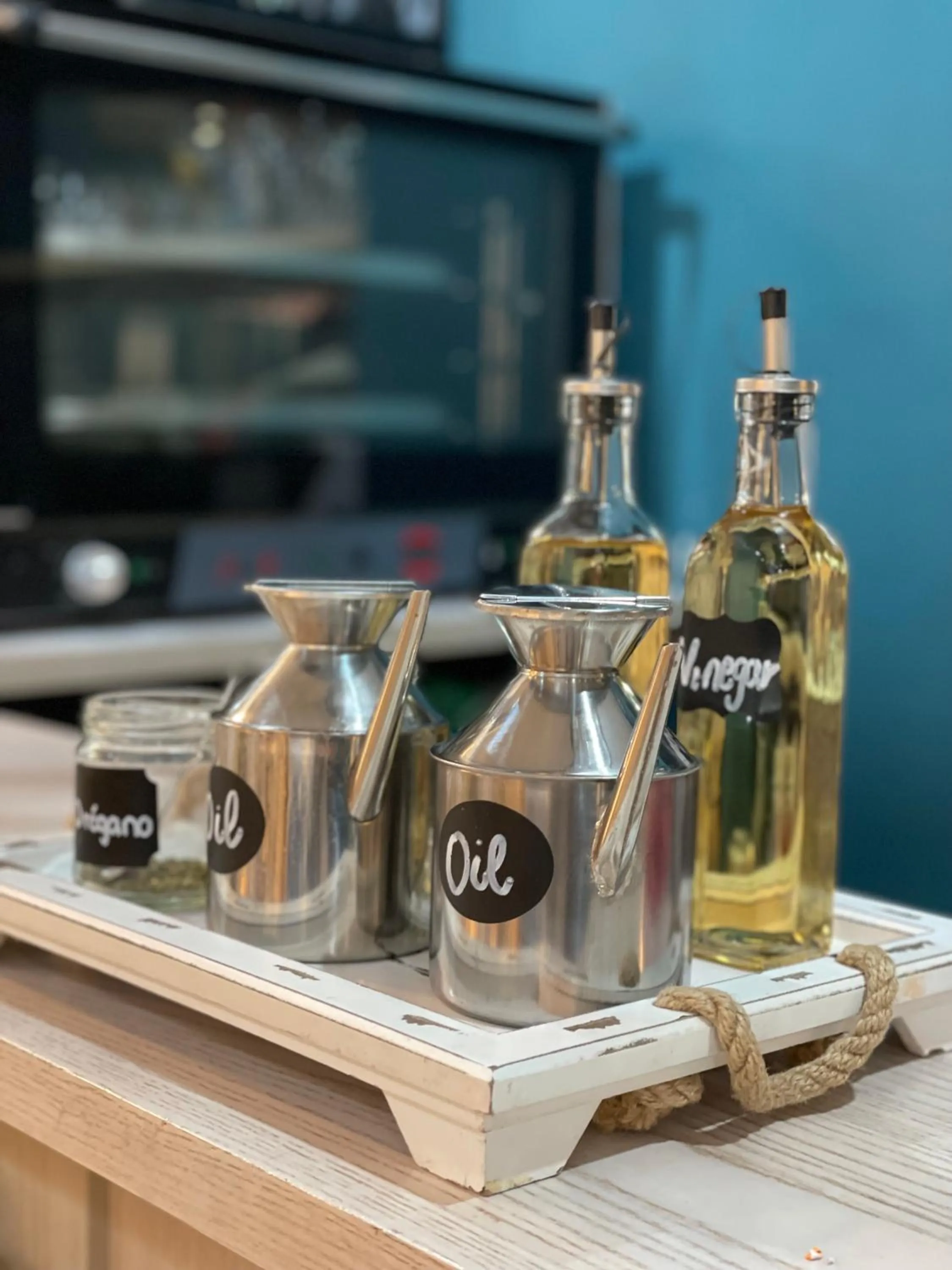 Communal lounge/ TV room in U-Sense For You Hostel Sevilla