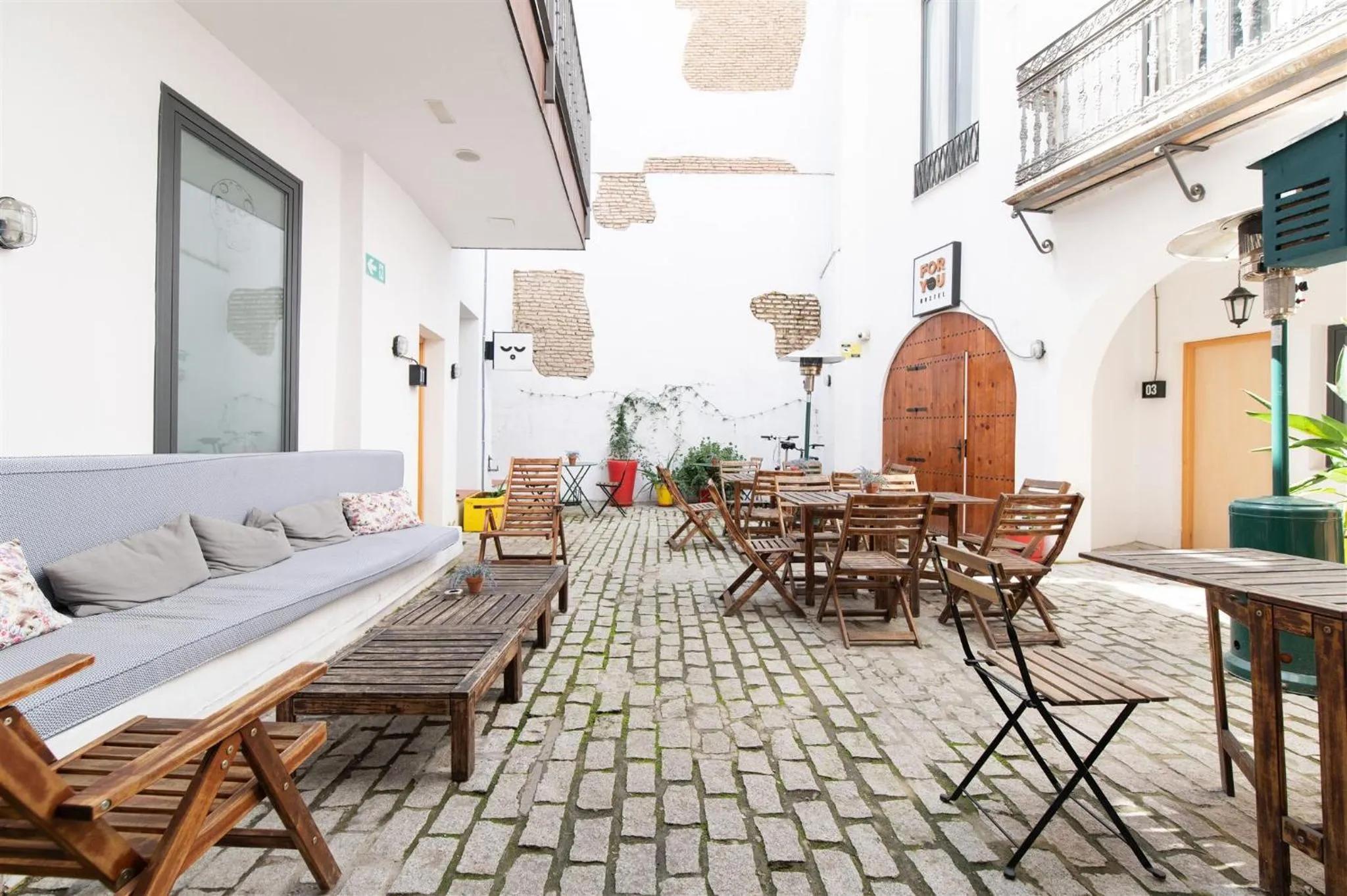 Patio in U-Sense For You Hostel Sevilla