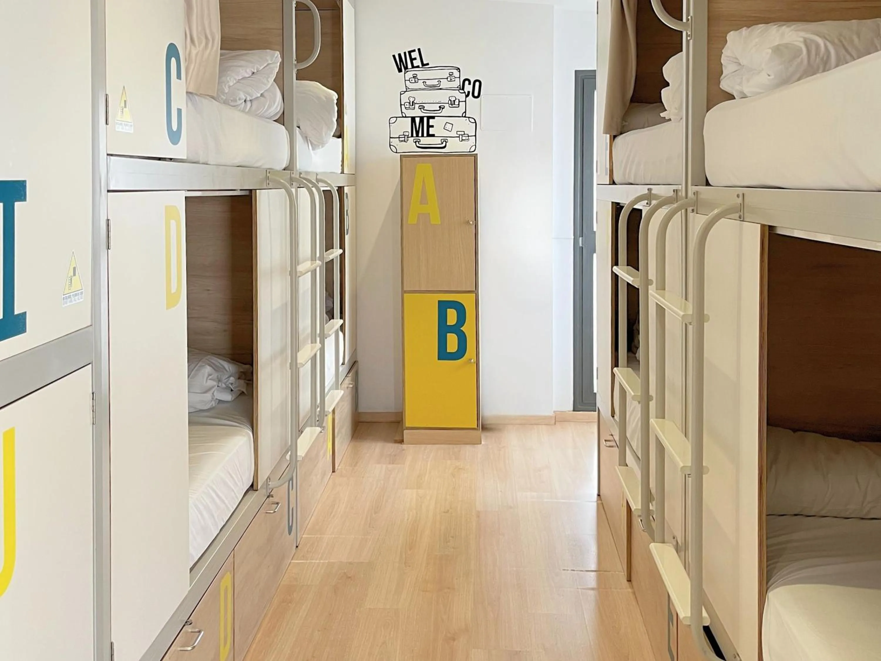 bunk bed, Bed in U-Sense For You Hostel Sevilla
