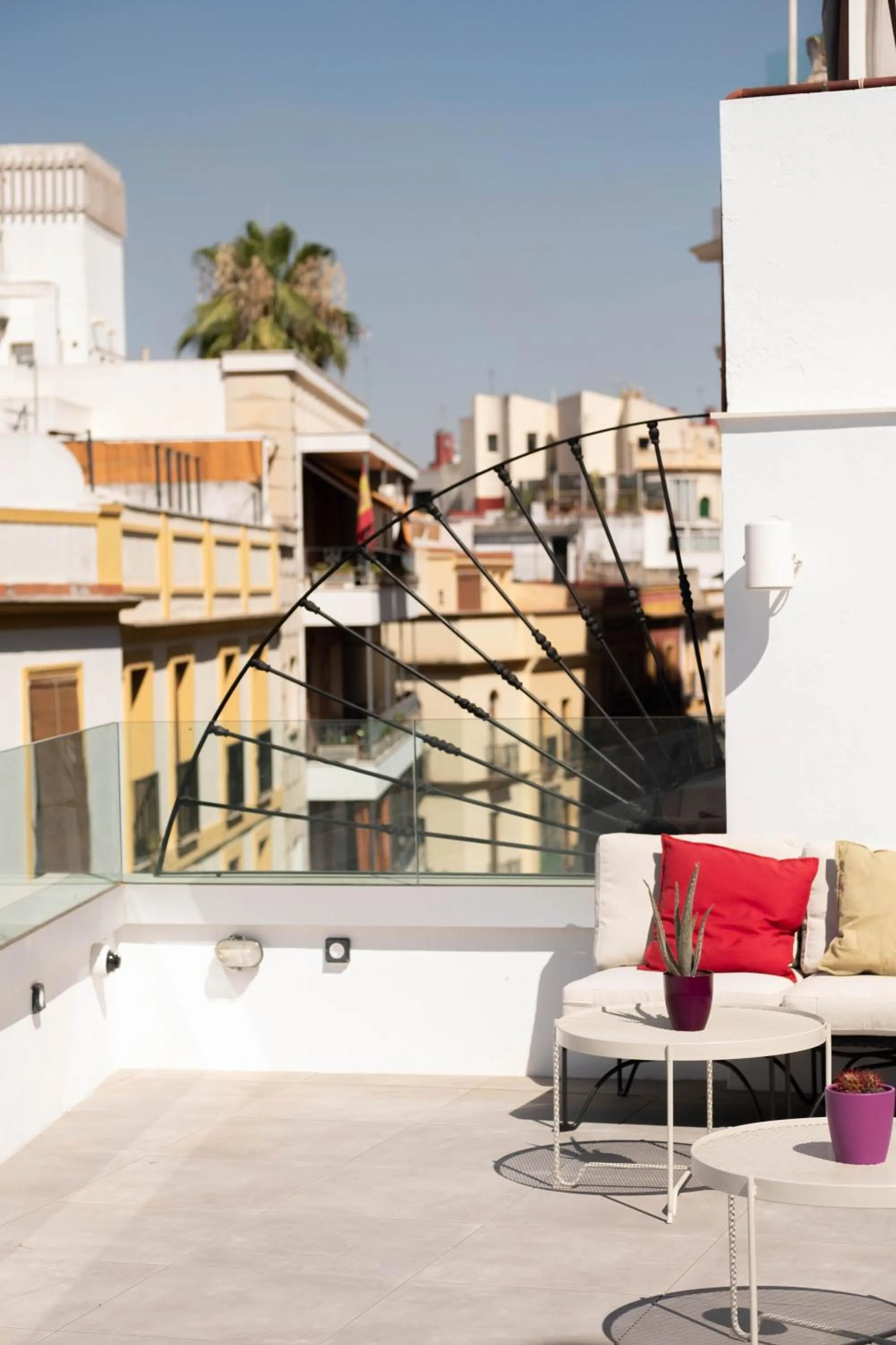 Property building in U-Sense For You Hostel Sevilla