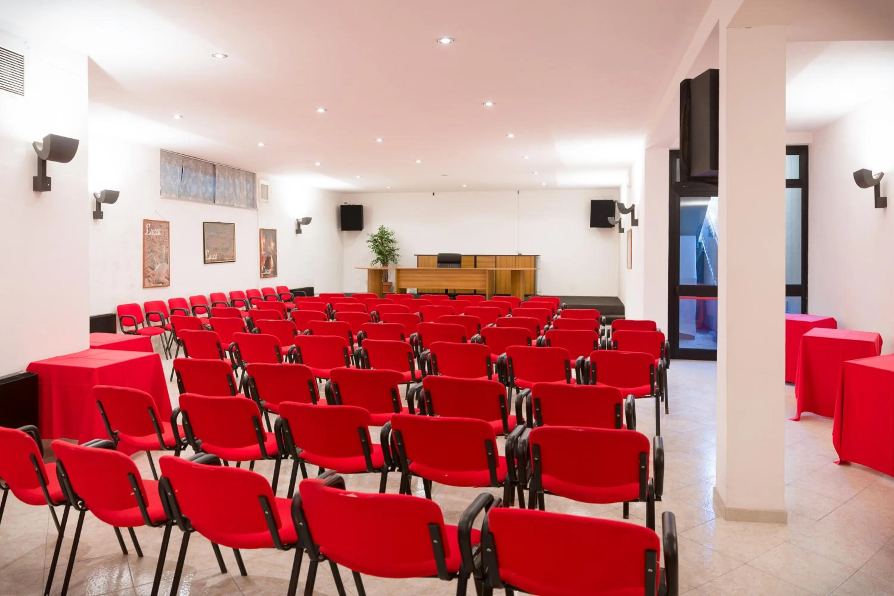 Business facilities in EcoHotel Ristorante Milano