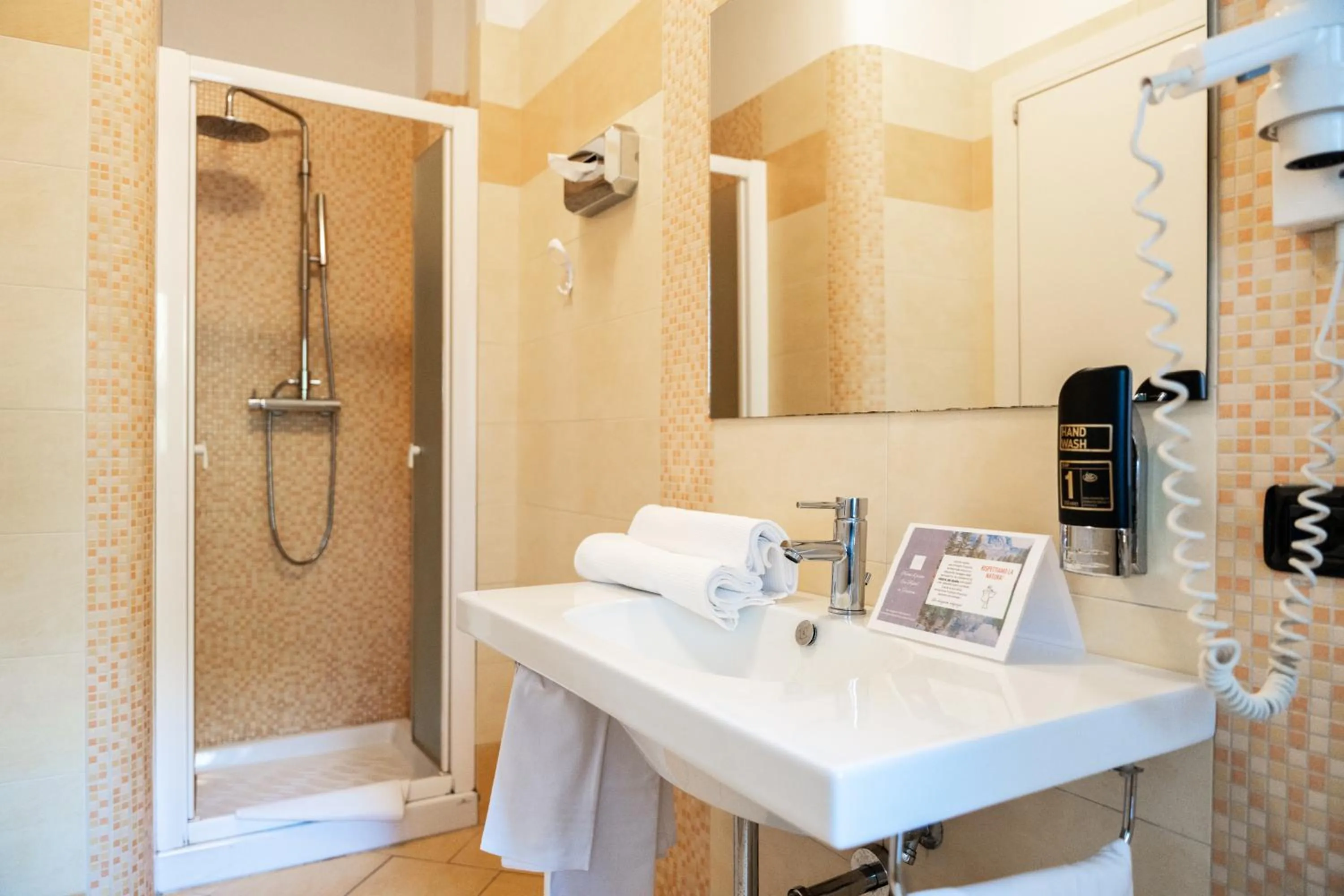 Bathroom in EcoHotel Ristorante Milano