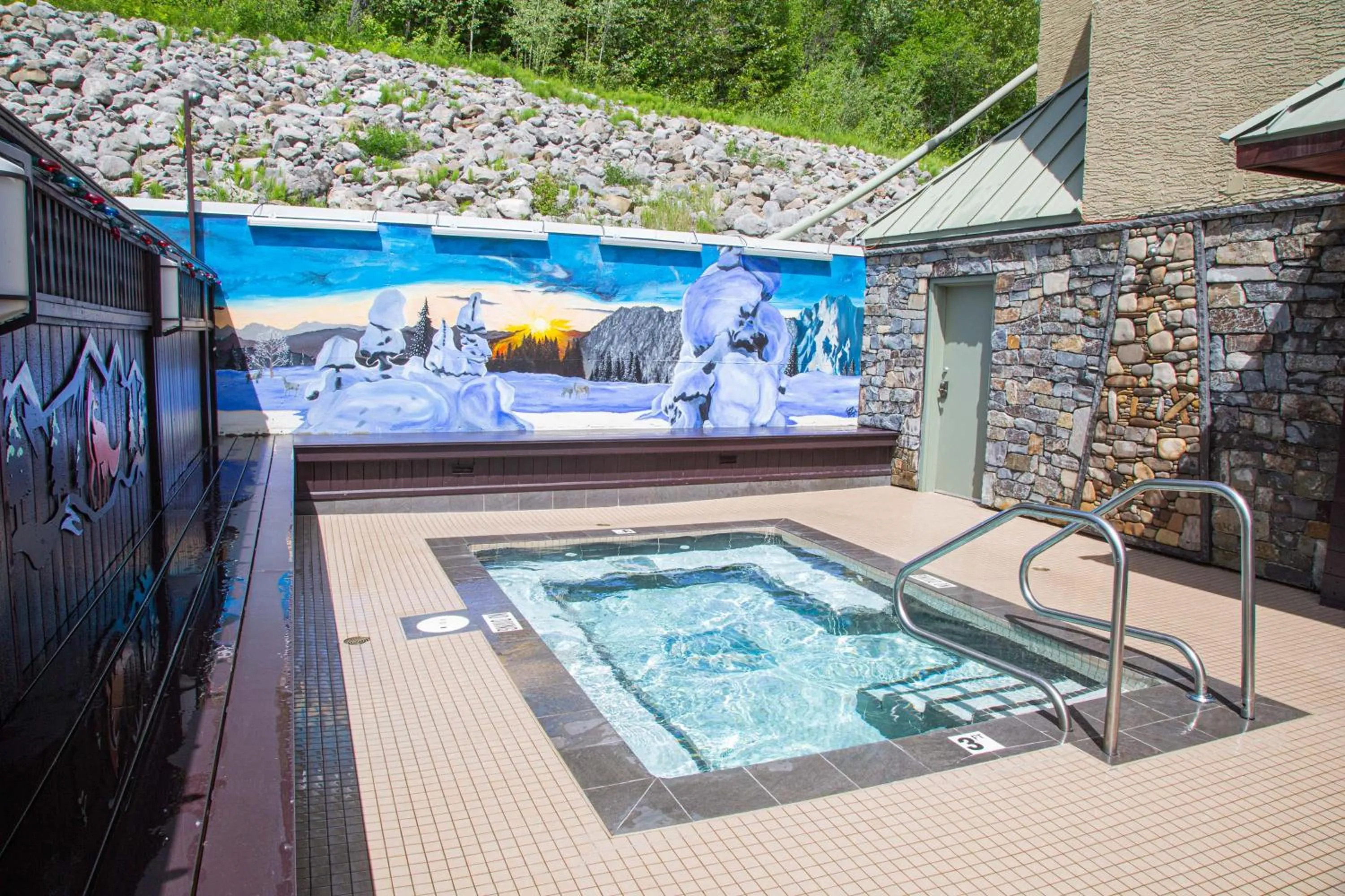 Hot Tub in Fernie Fox Hotel