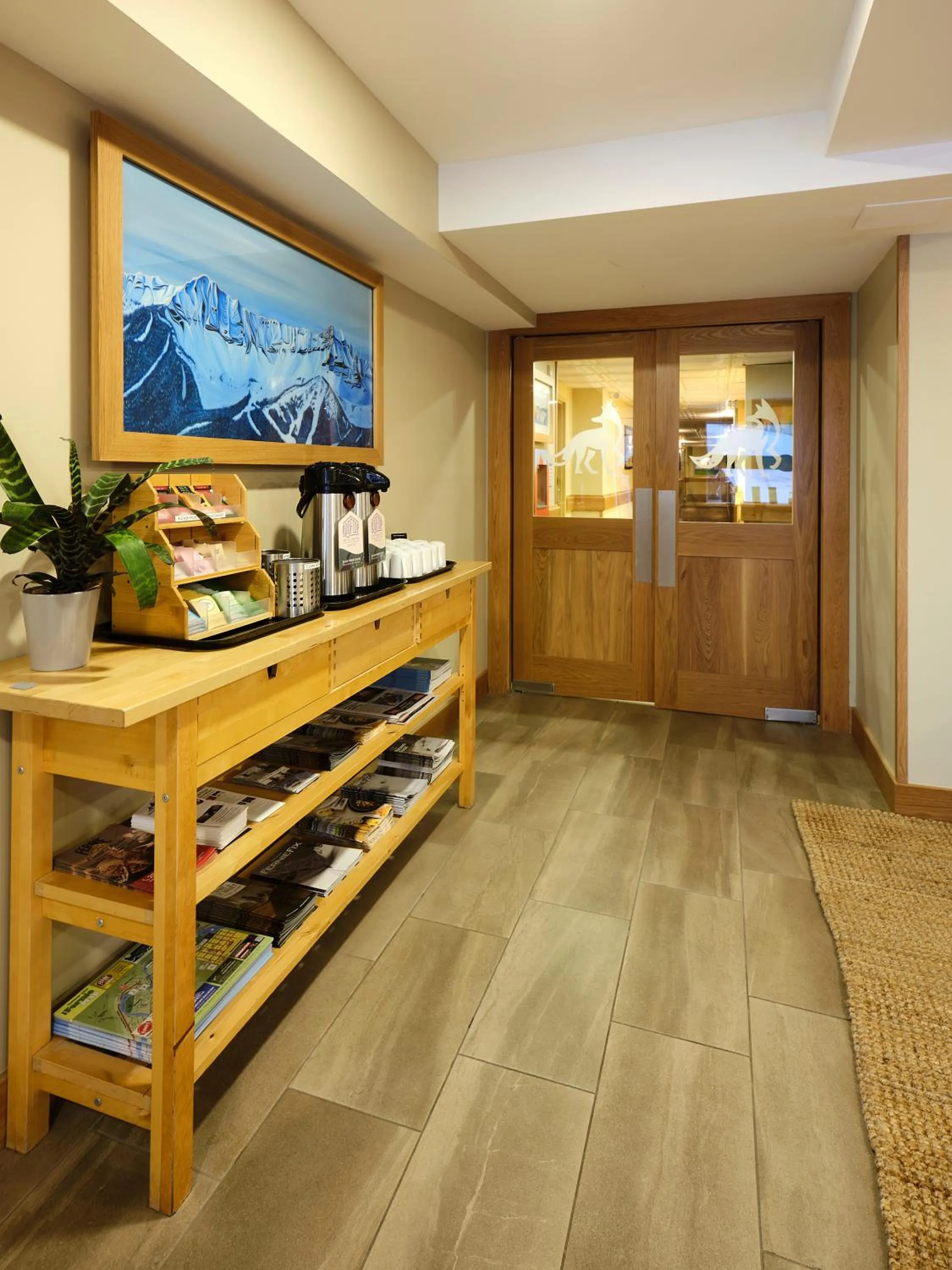 Coffee/tea facilities in Fernie Fox Hotel