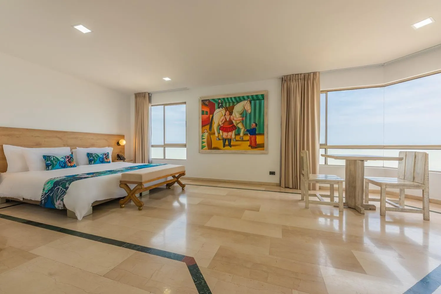 Photo of the whole room, Bed in Hotel Regatta Cartagena