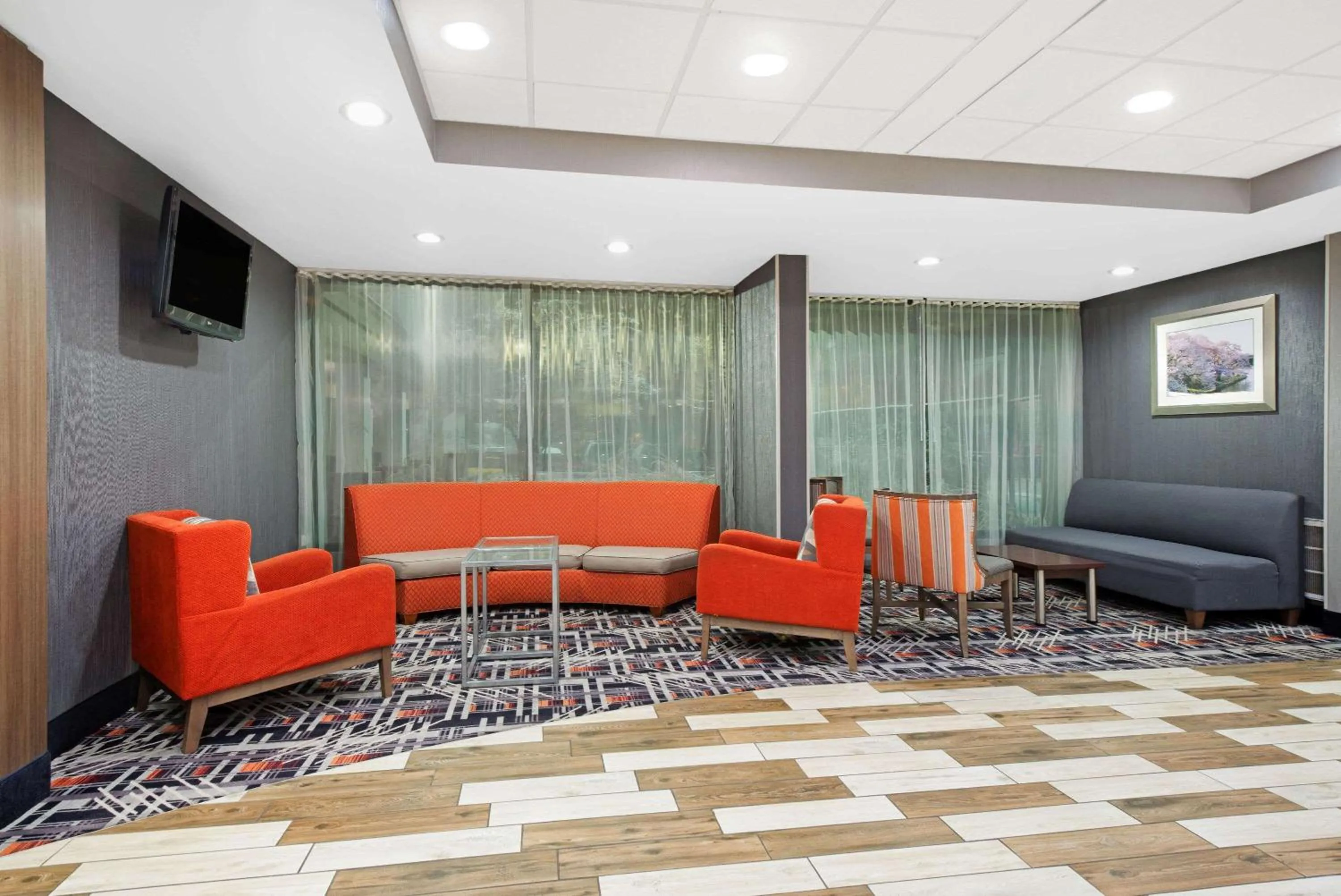 Lobby or reception in La Quinta Inn & Suites by Wyndham DC Metro Capital Beltway