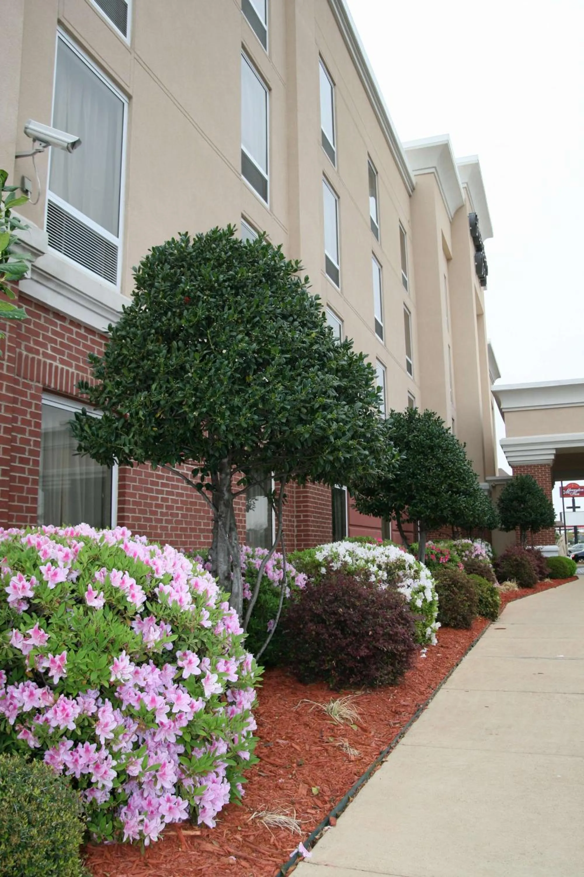 Property building in Hampton Inn Shreveport-Airport