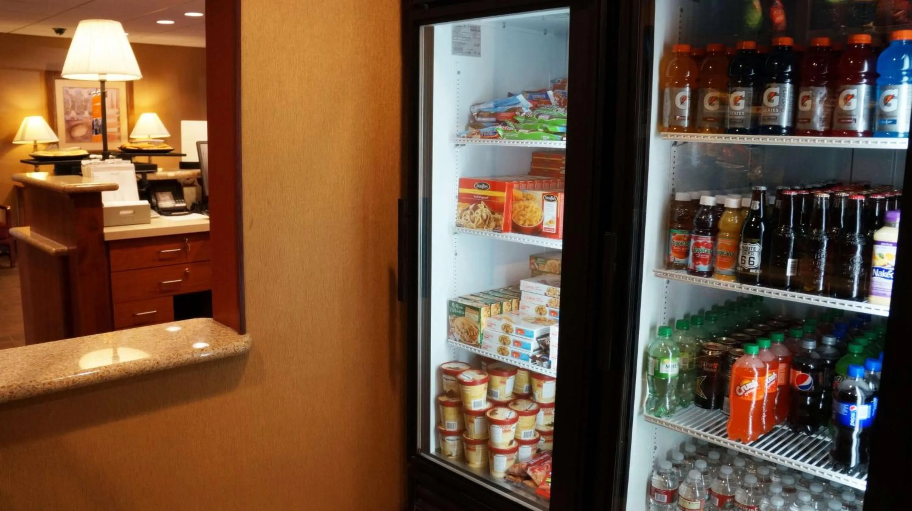 Restaurant/places to eat in Hampton Inn & Suites Kingman