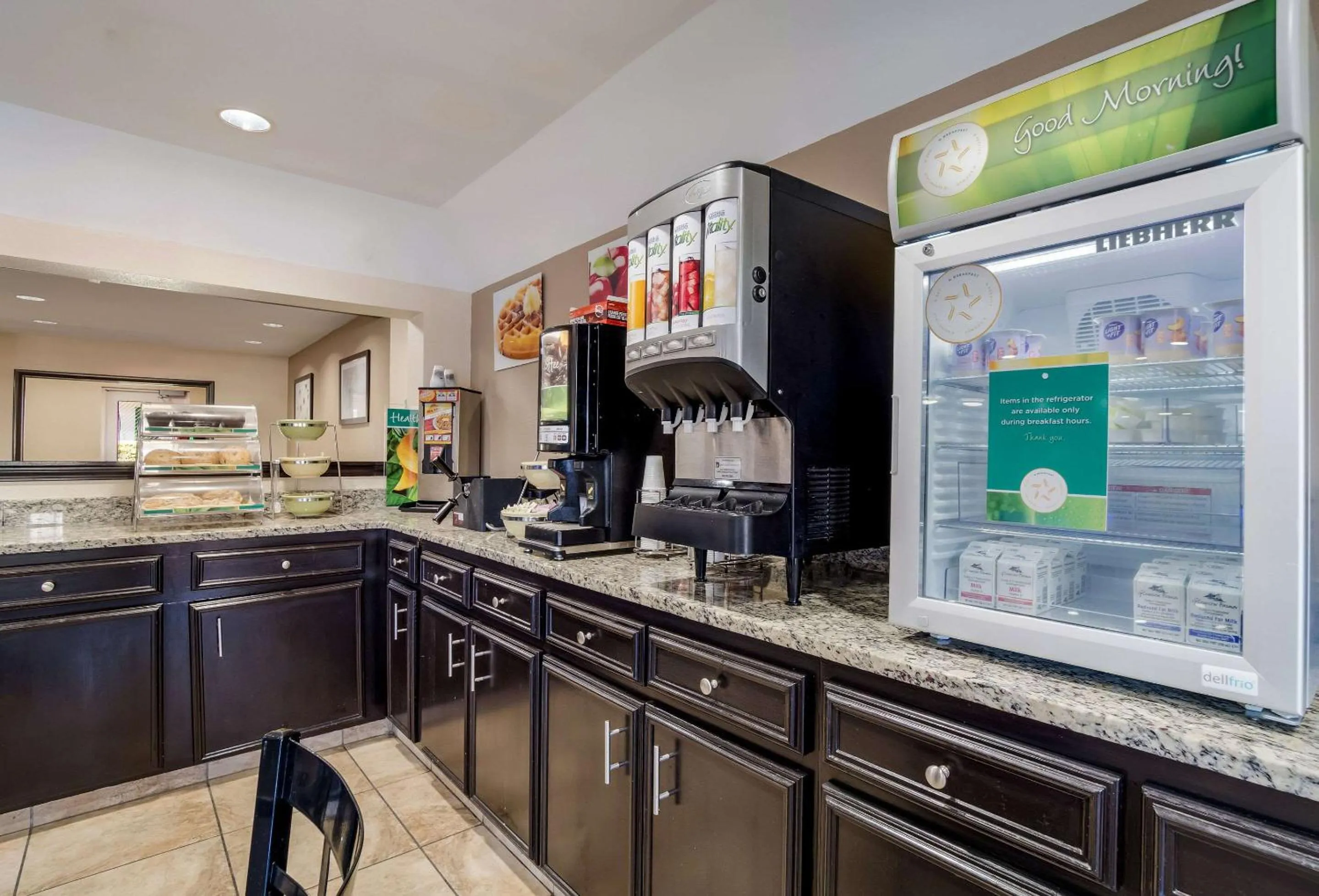 Breakfast in Quality Inn & Suites Augusta Fort Gordon Area