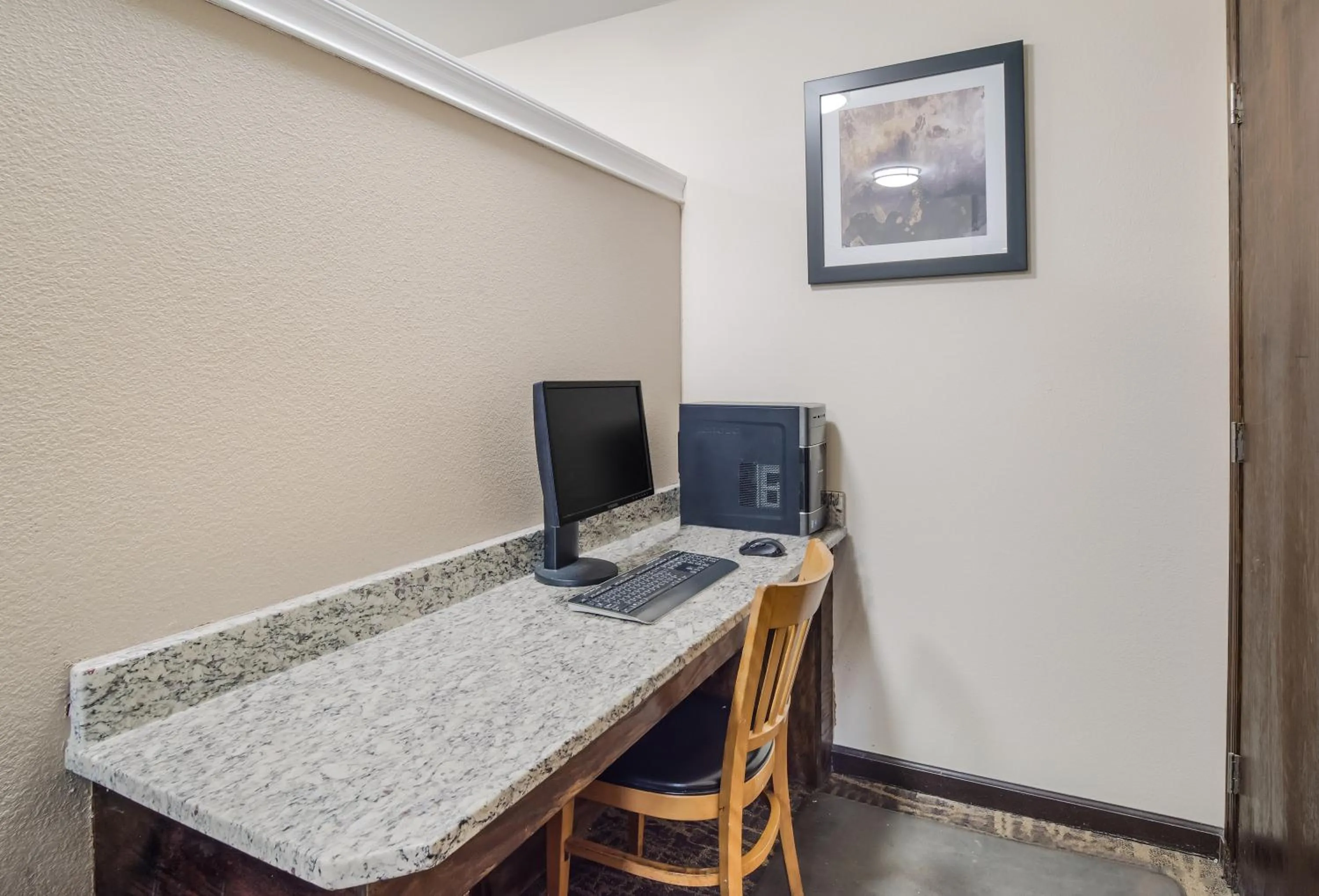 Business facilities in Quality Inn & Suites Augusta Fort Gordon Area