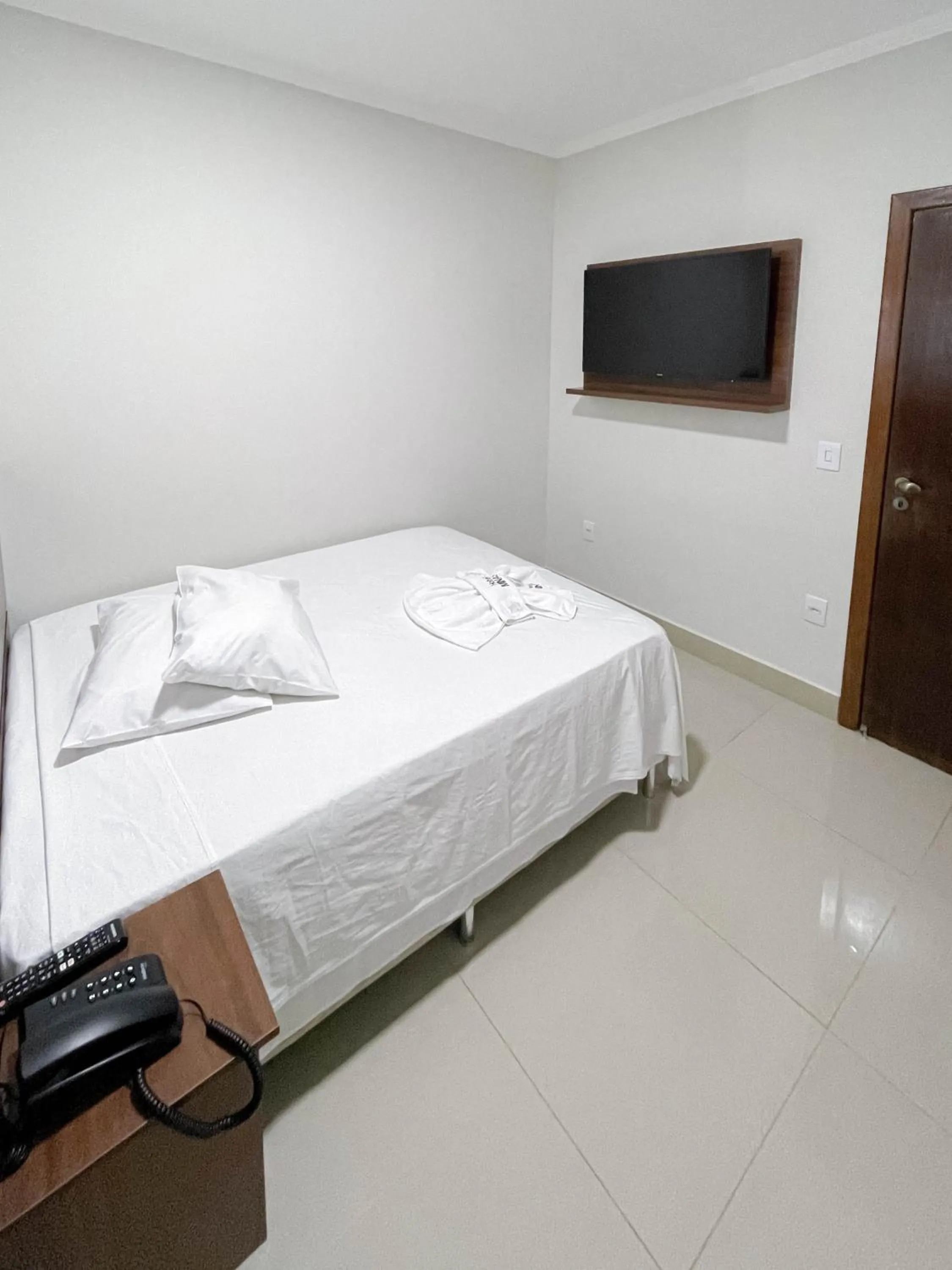 Photo of the whole room, Bed in Hotel Minas