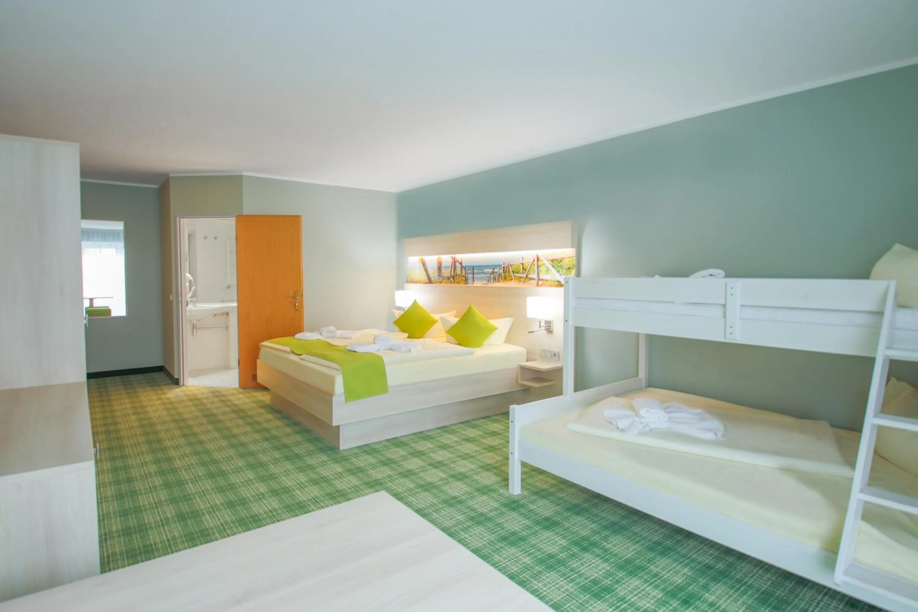Photo of the whole room, Bed in Inselhotel Poel