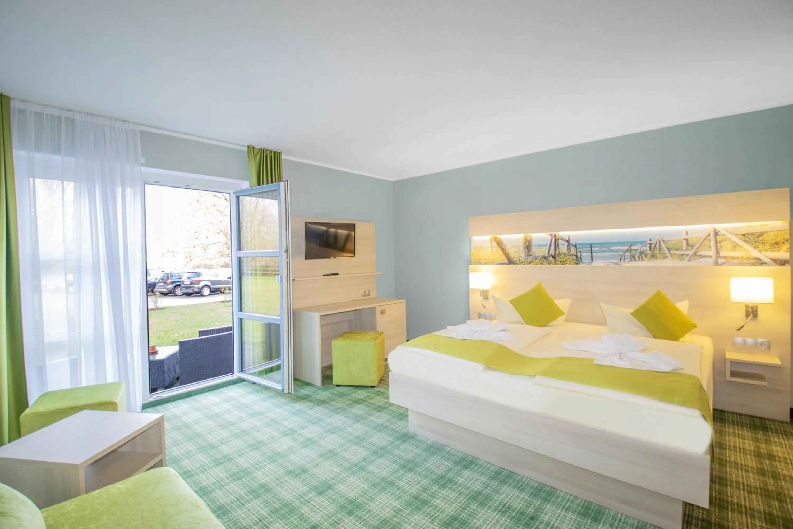 Photo of the whole room, Bed in Inselhotel Poel