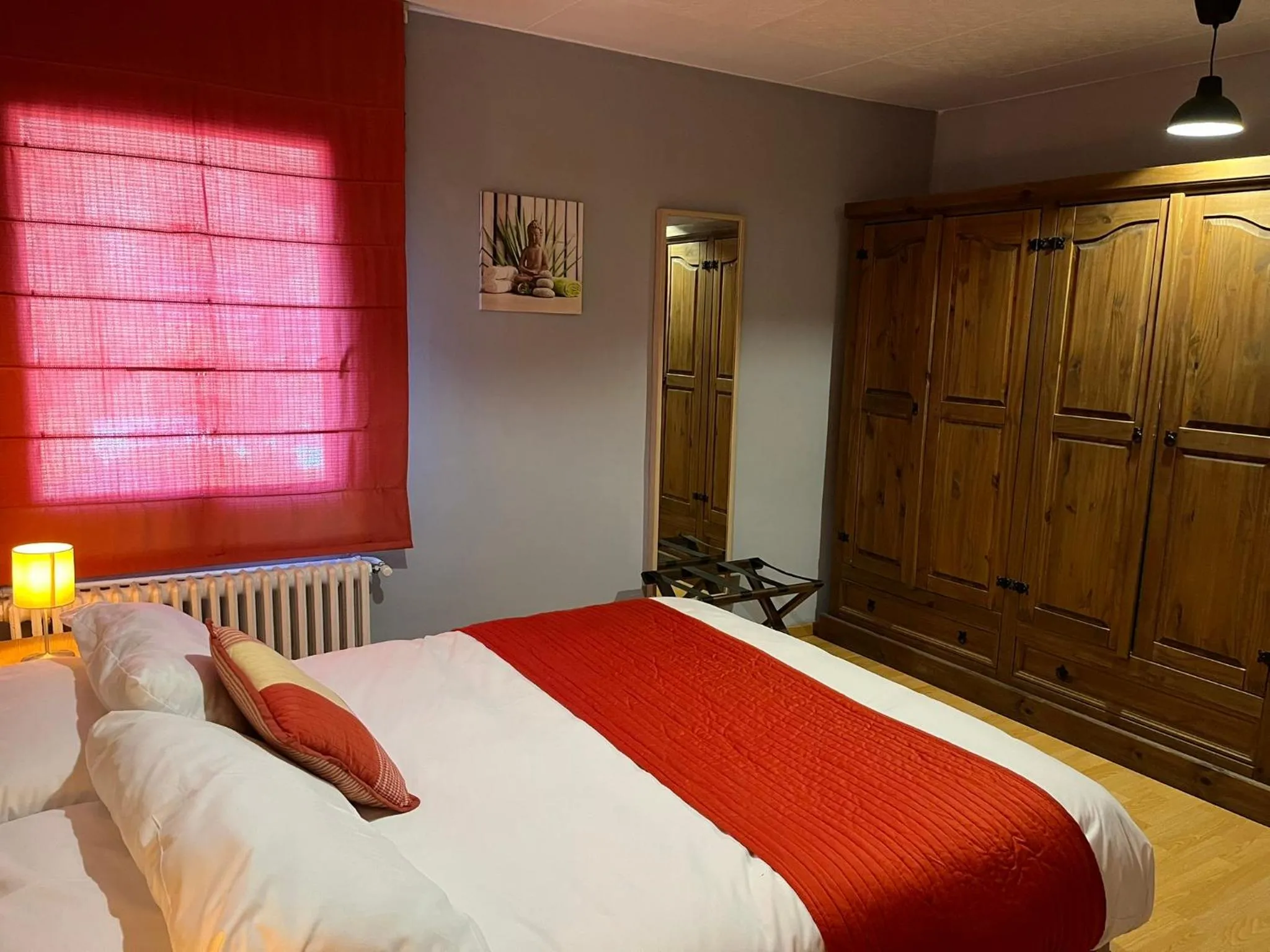 Bedroom, Bed in Hotel Roc de St Miquel & Apartment