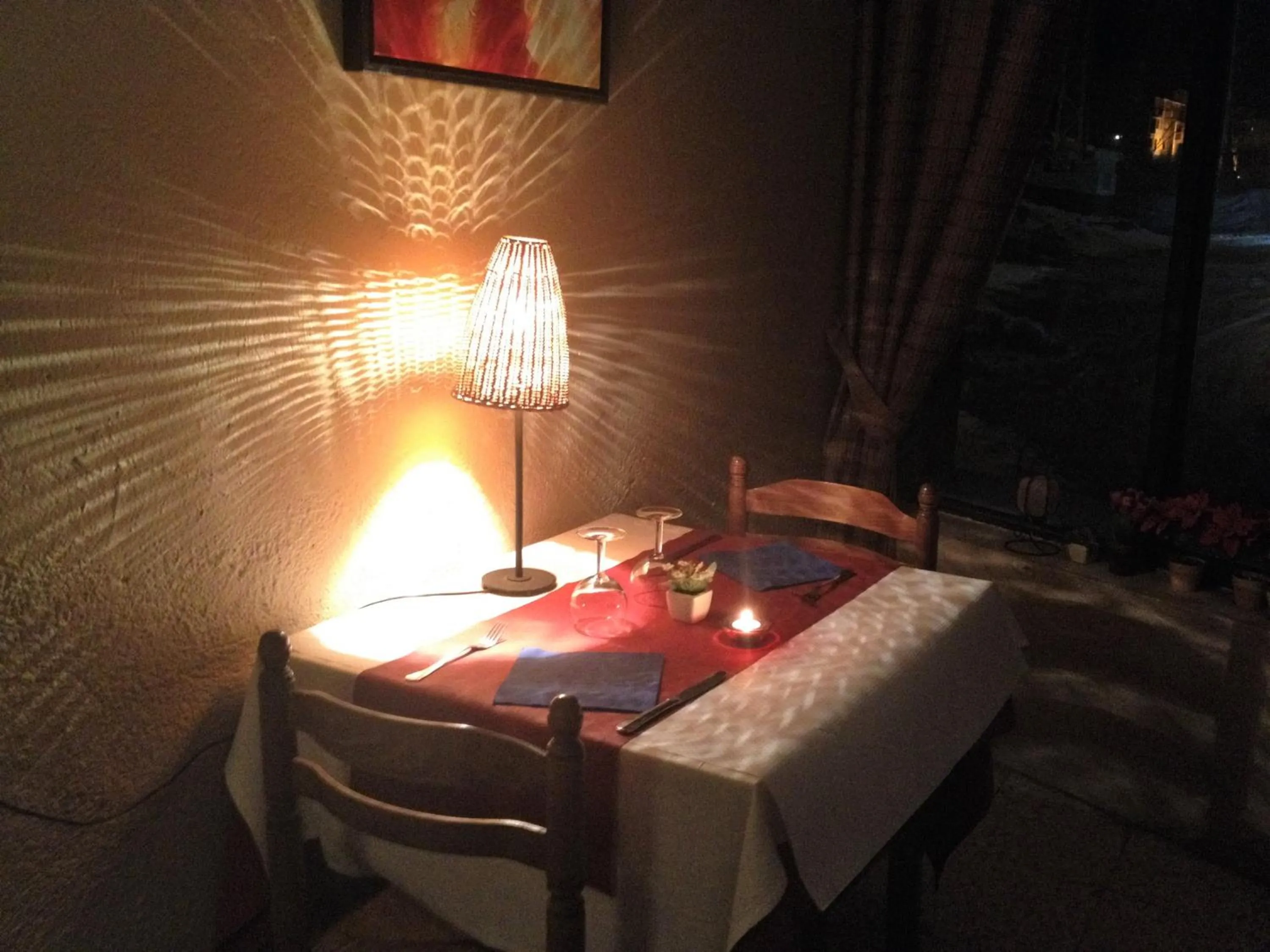 Restaurant/places to eat in Hotel Roc de St Miquel & Apartment