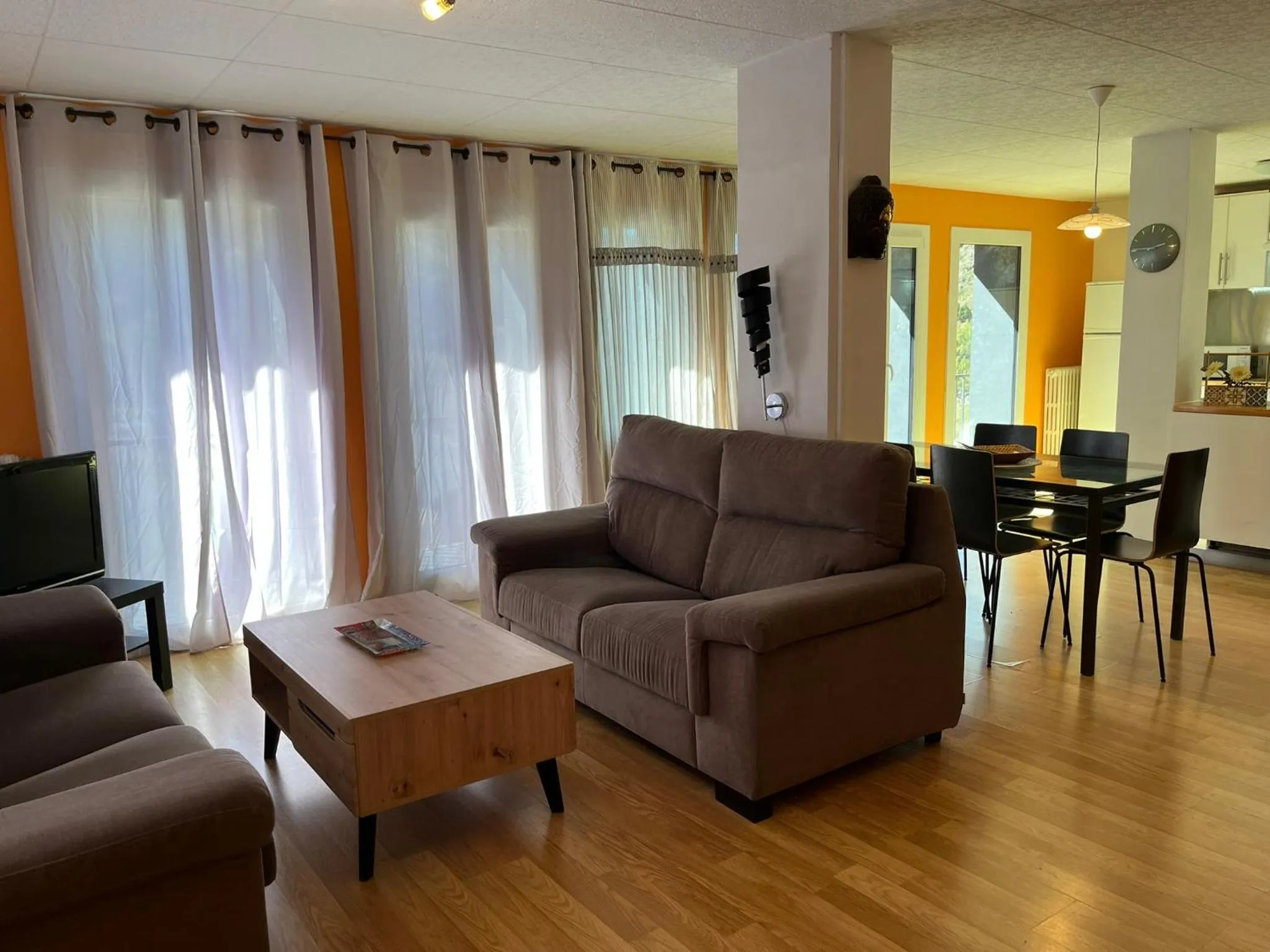 Seating area in Hotel Roc de St Miquel & Apartment