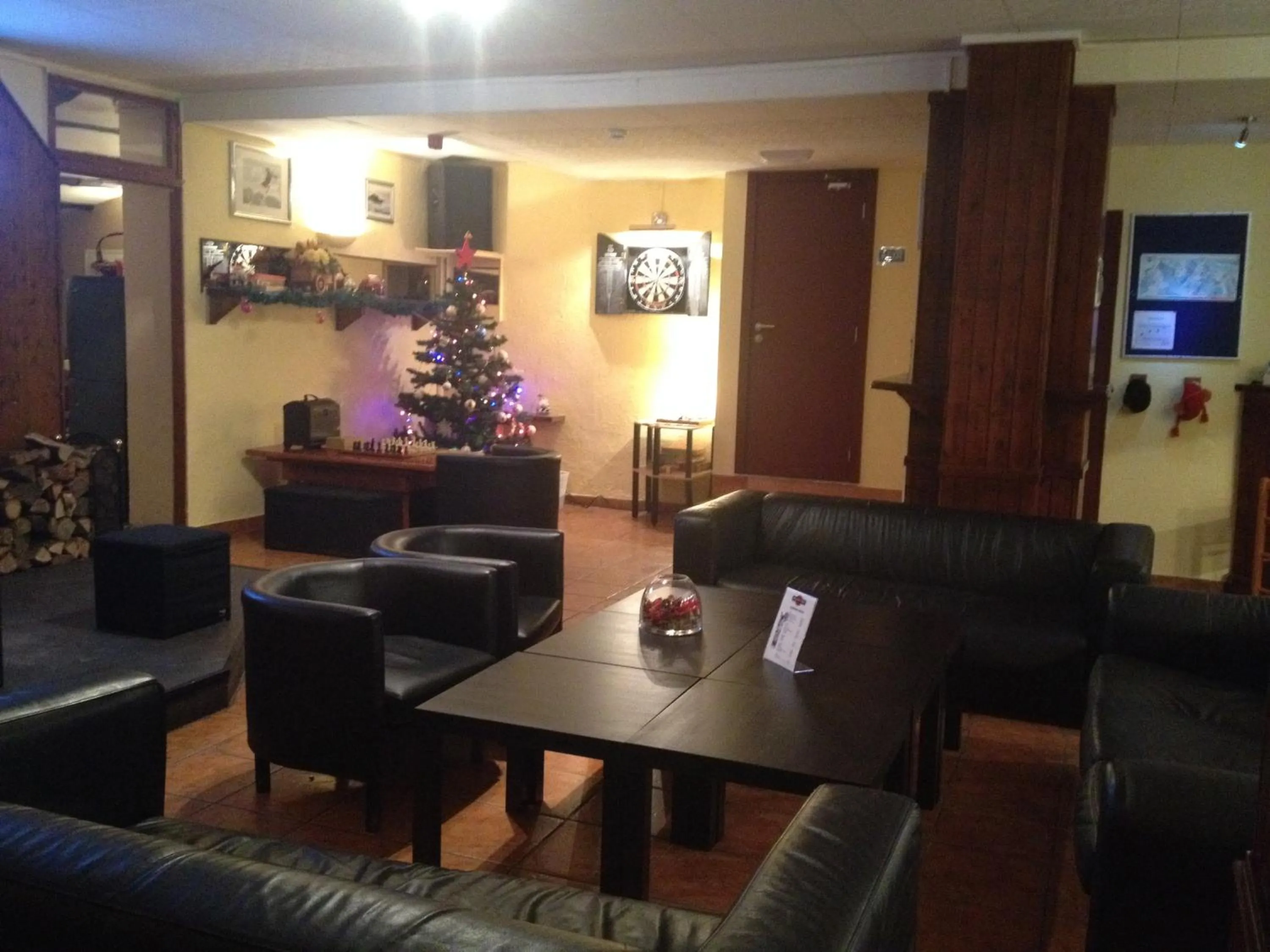 Lounge or bar in Hotel Roc de St Miquel & Apartment