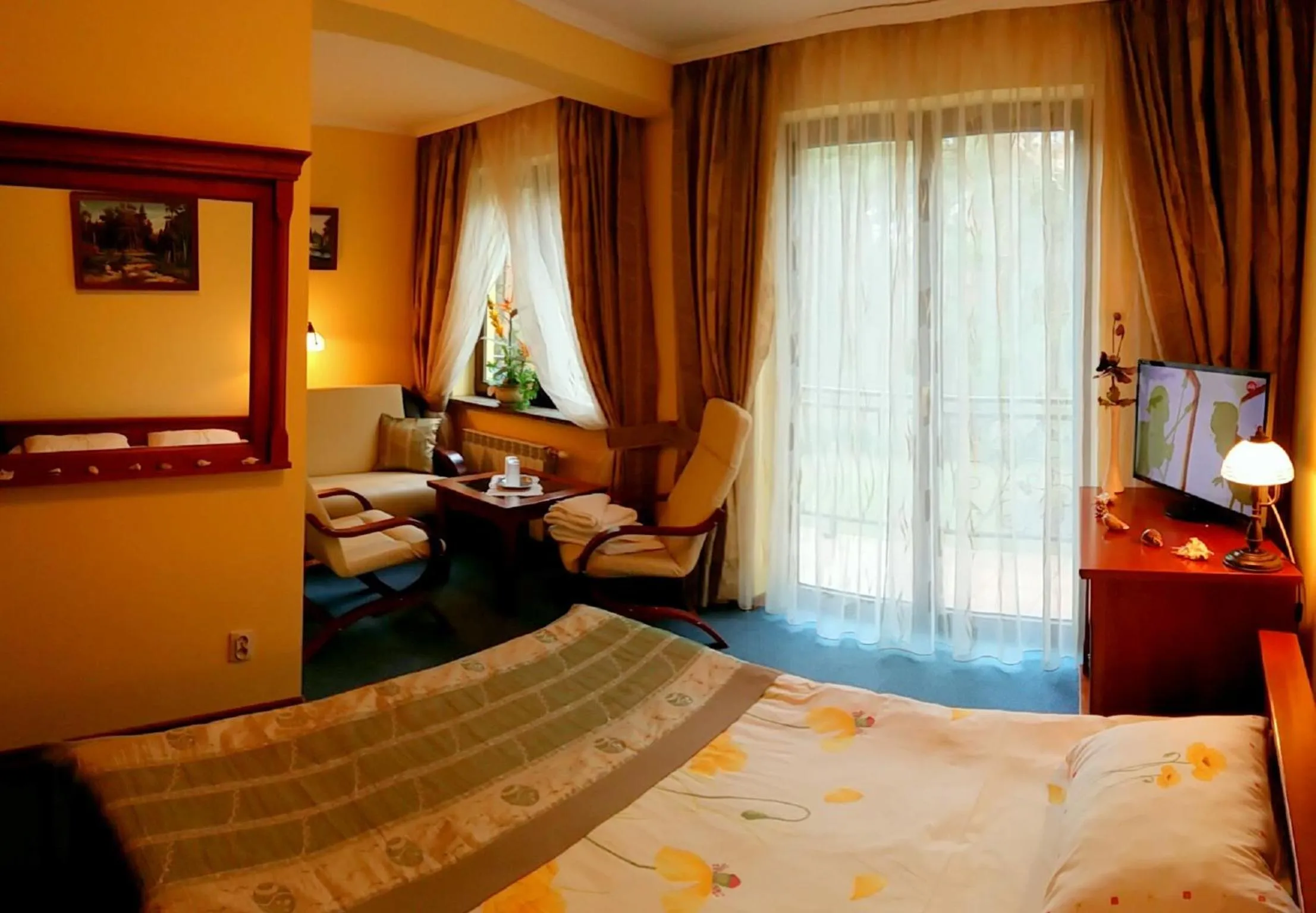 Photo of the whole room in Hotel Spinaker