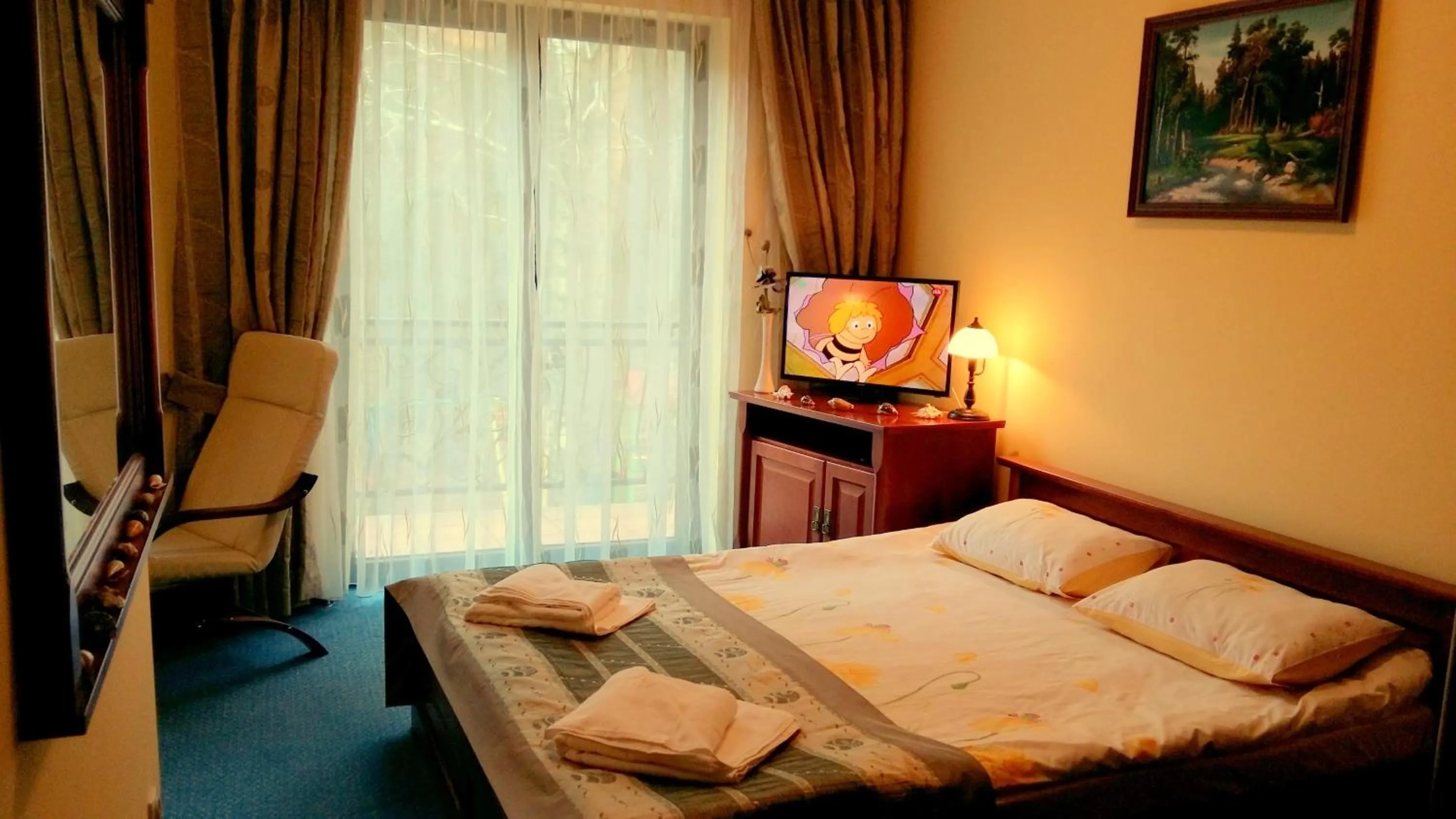 Photo of the whole room in Hotel Spinaker