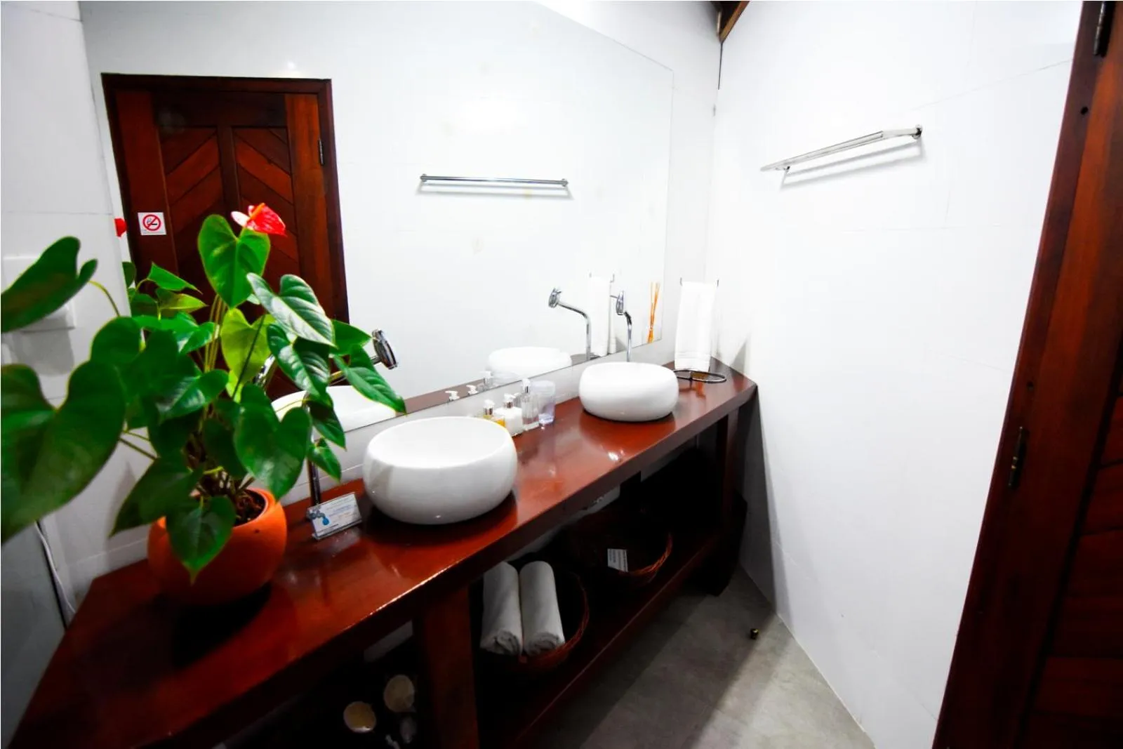 Deluxe Suite with Hot Tub (2 Adults) in Pousada Riacho Dos Cambucas