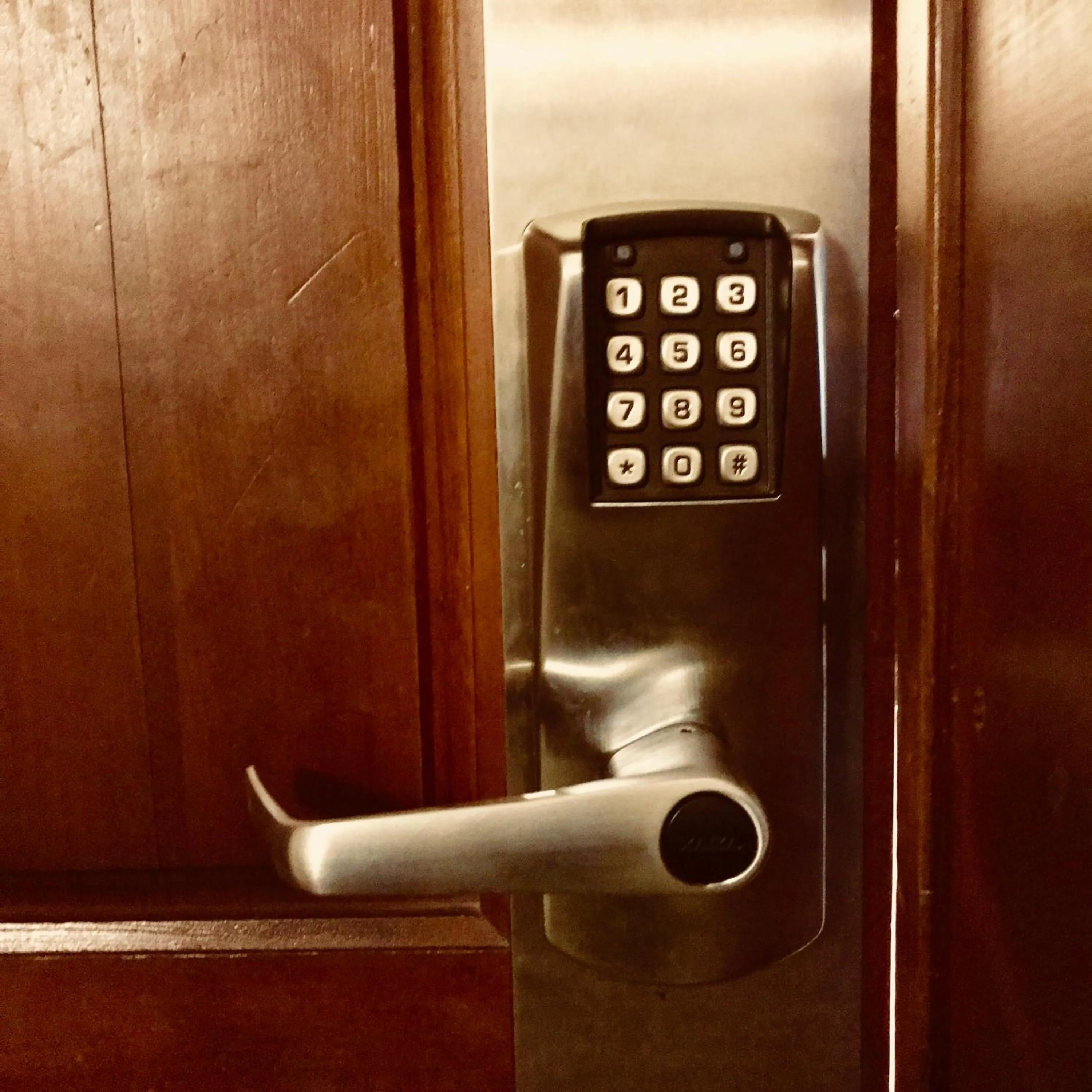 The Best Top Floor Ski-in/Ski-out at the Aspens