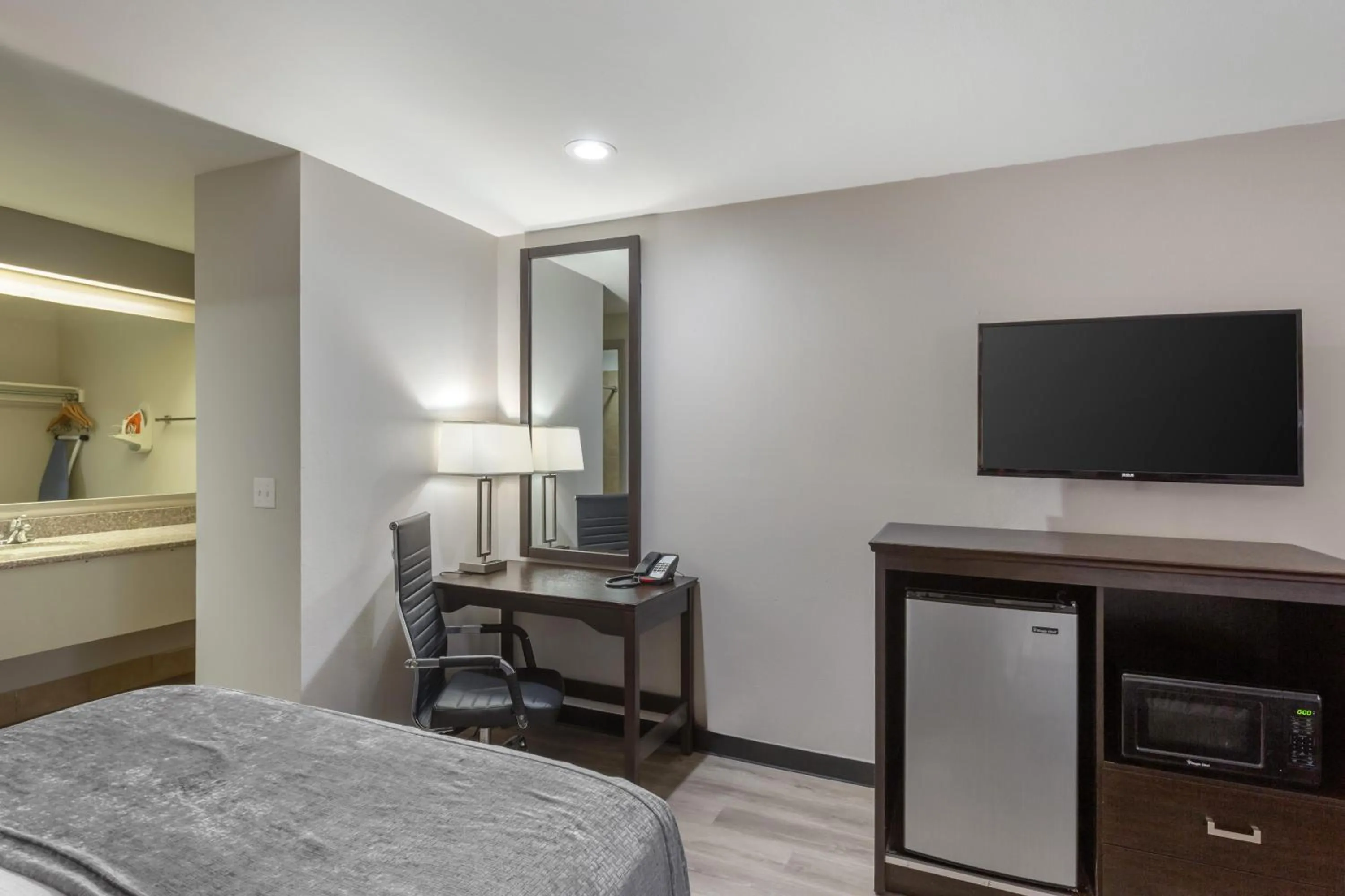 Bedroom in SureStay by Best Western Salt Lake City Downtown