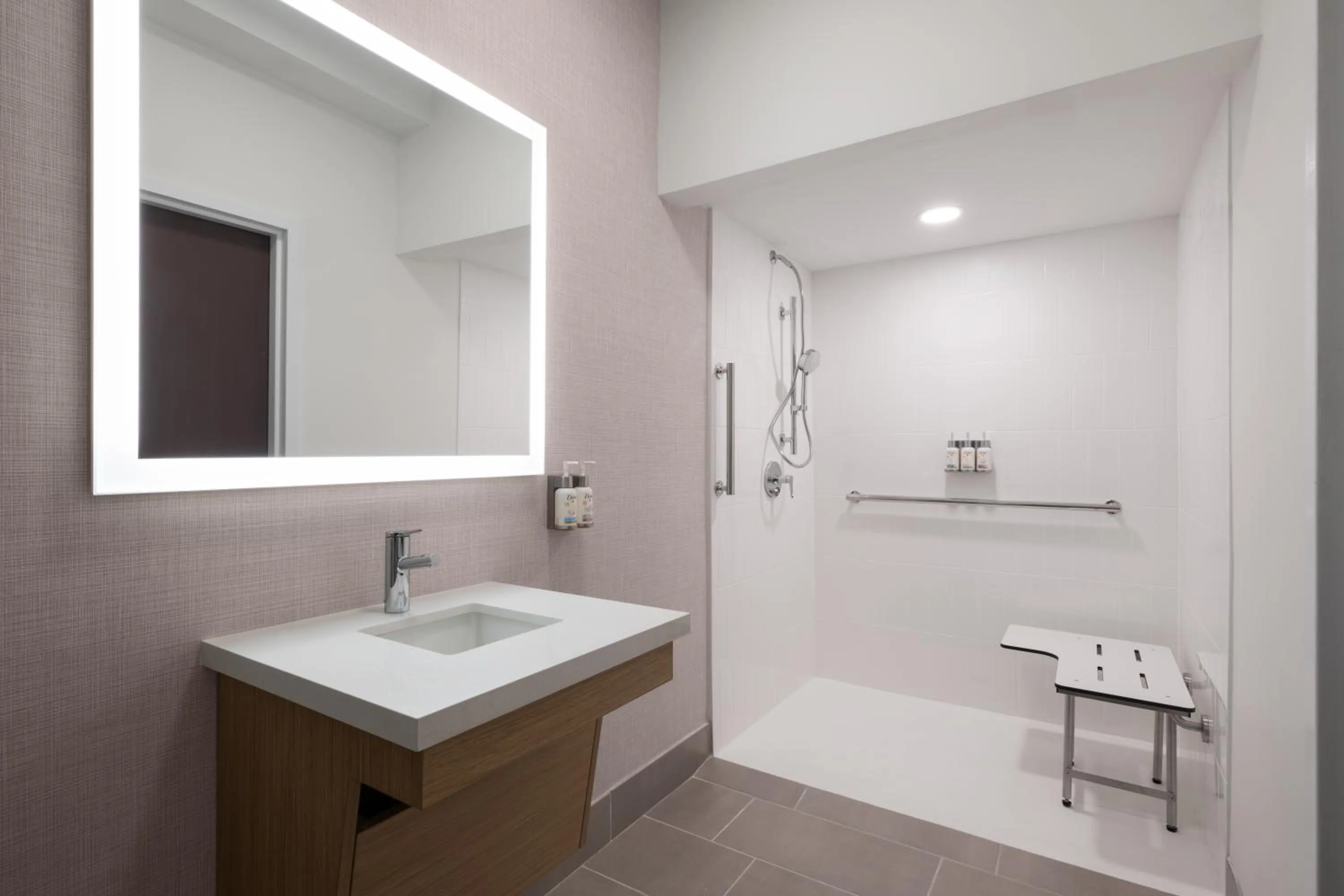 Shower in Garner Hotel Augusta West by IHG