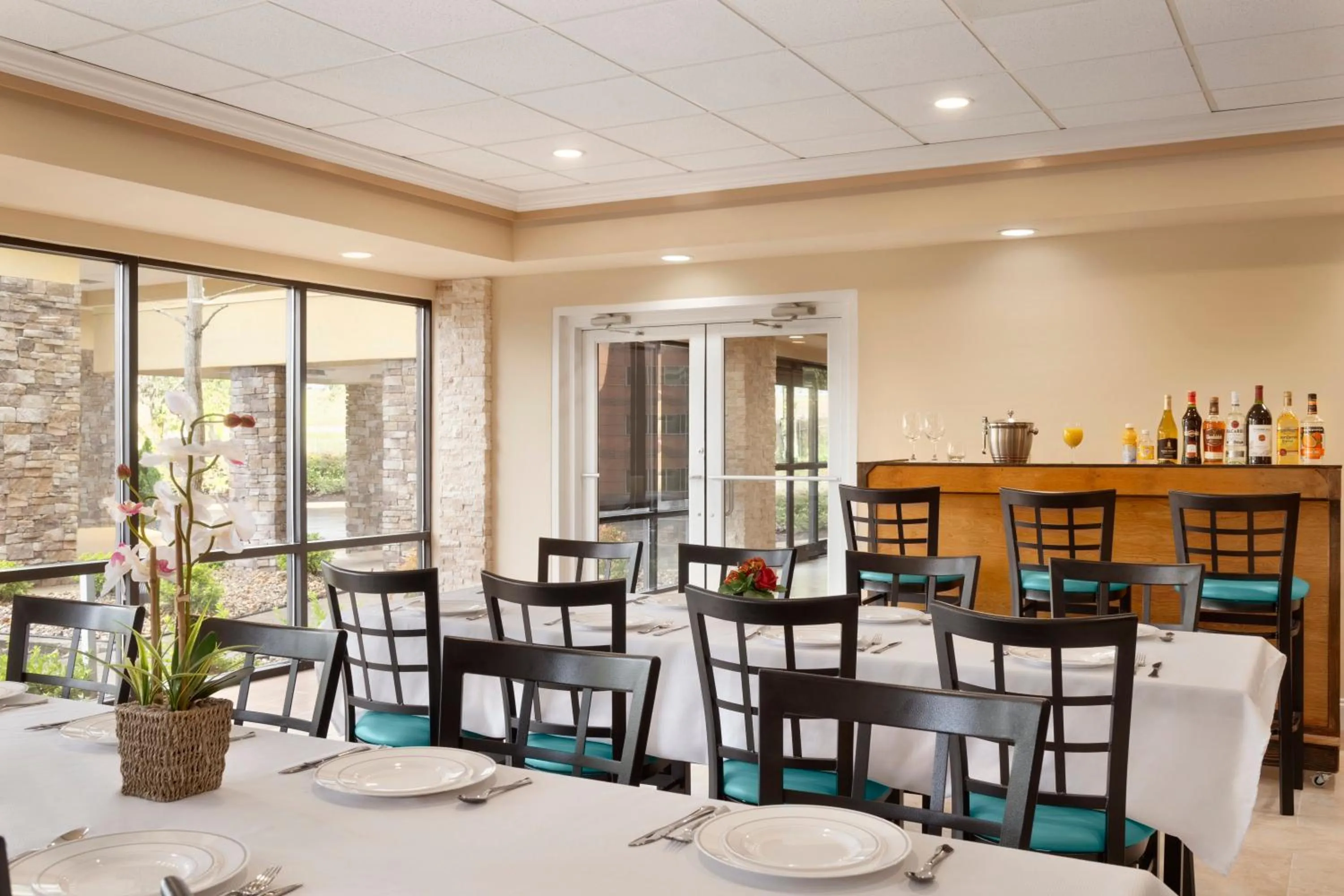 Dining area in Baymont by Wyndham Augusta West