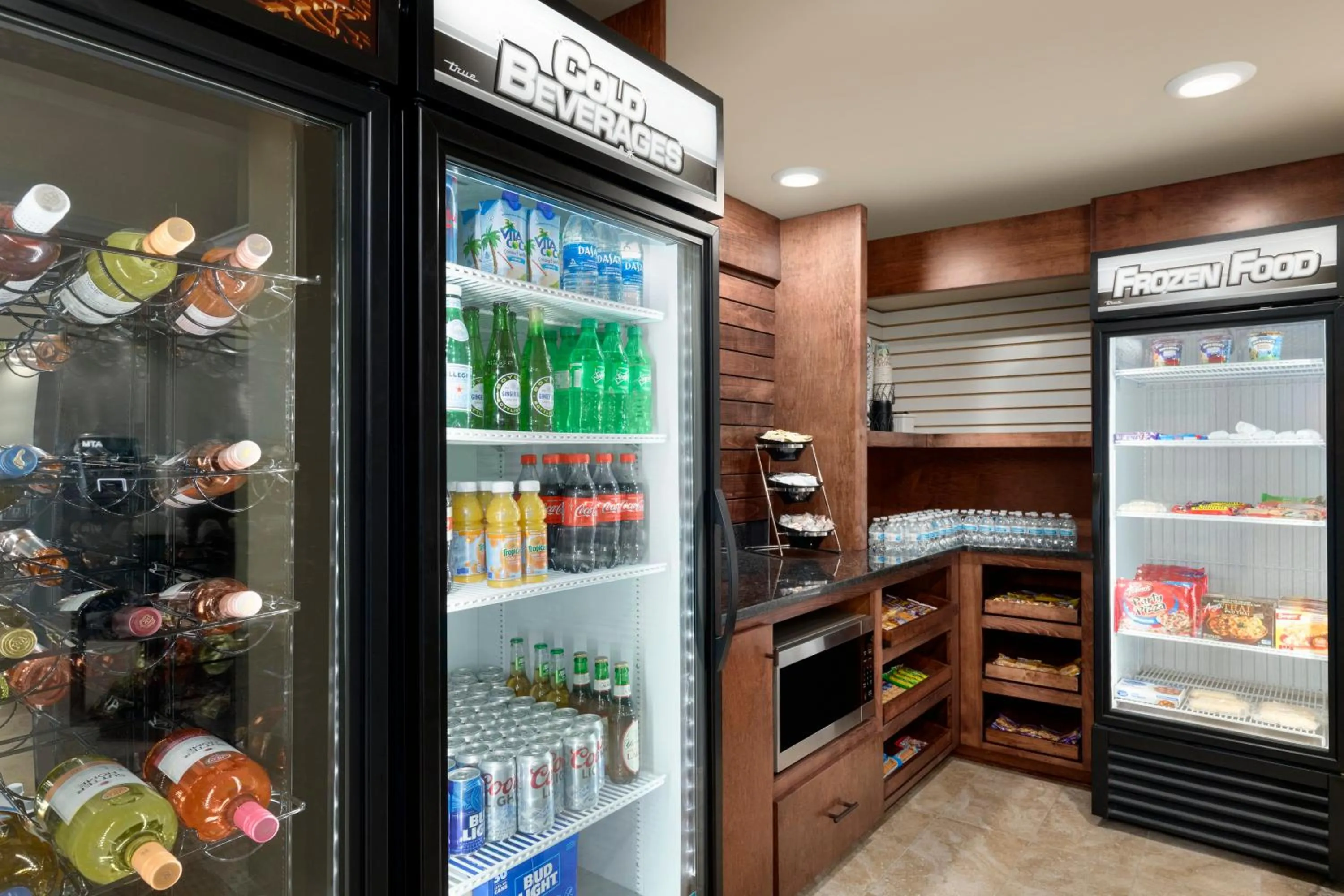 Food and drinks in Baymont by Wyndham Augusta West