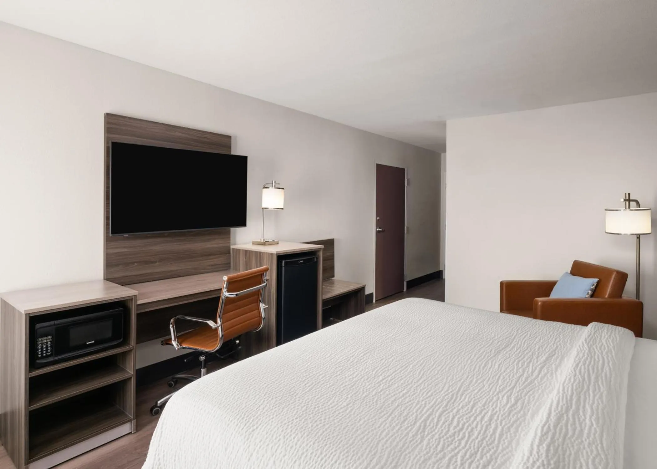 Bed in Garner Hotel Augusta West by IHG