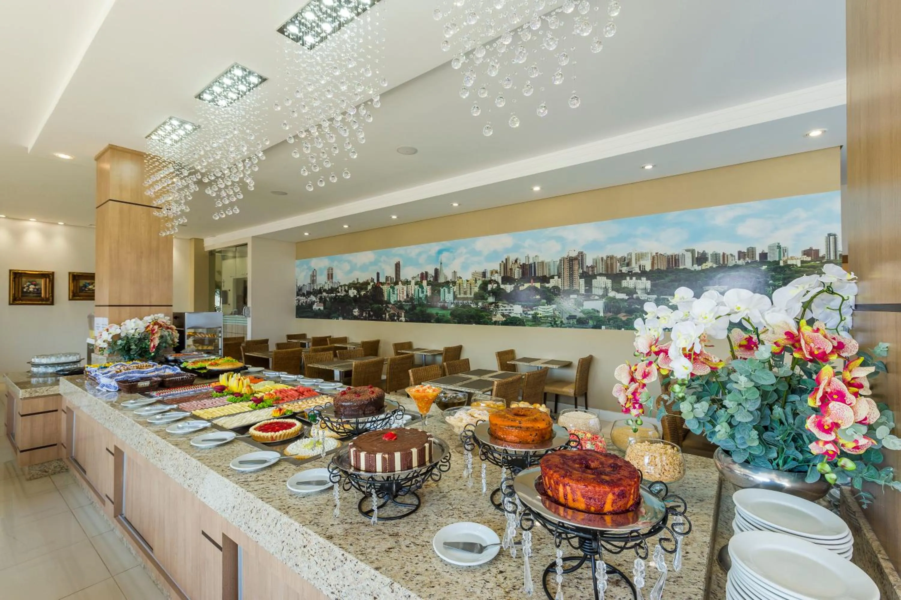 Food and drinks in Hotel Thomasi Express