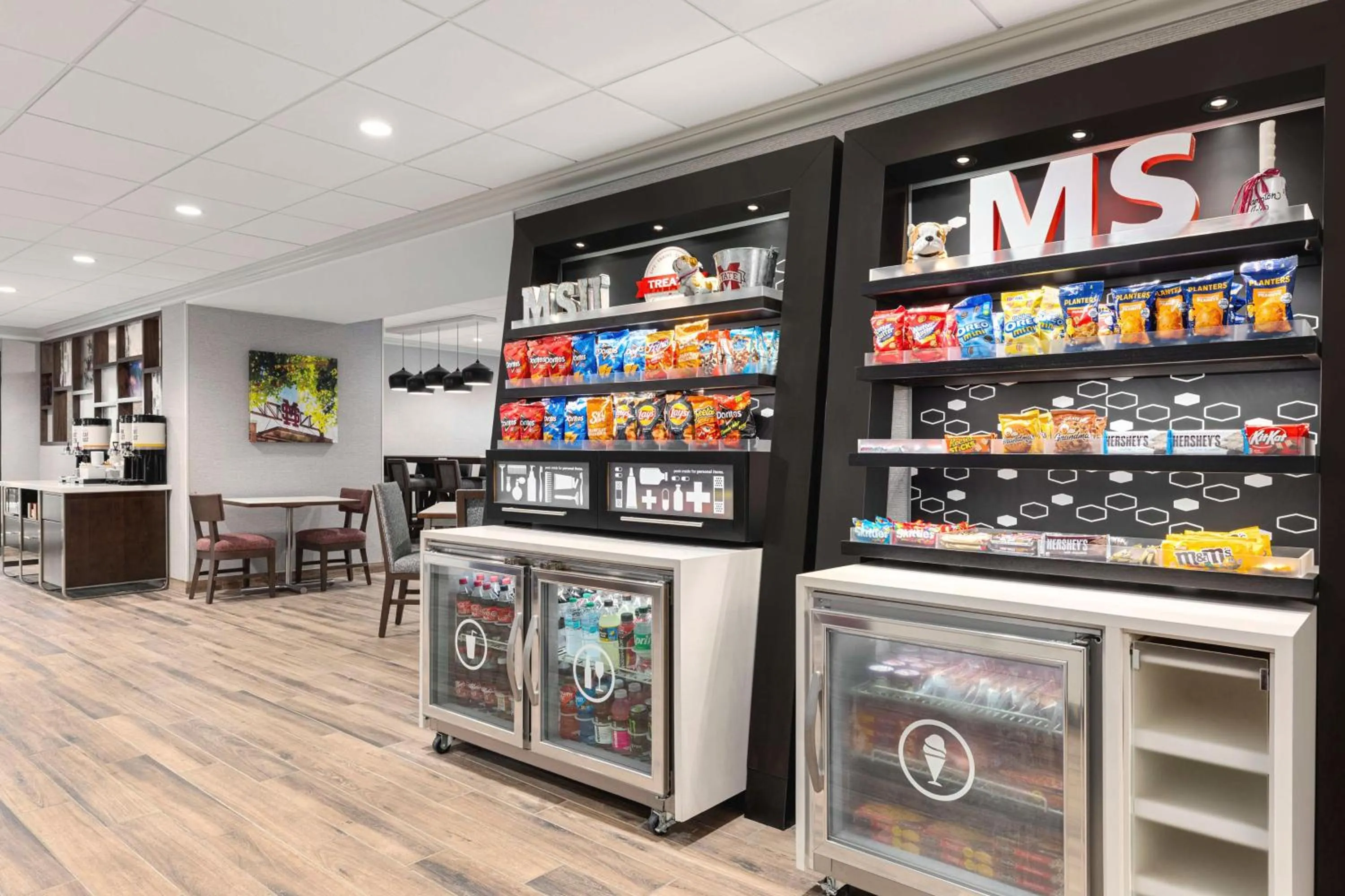 Restaurant/places to eat in Hampton Inn Starkville