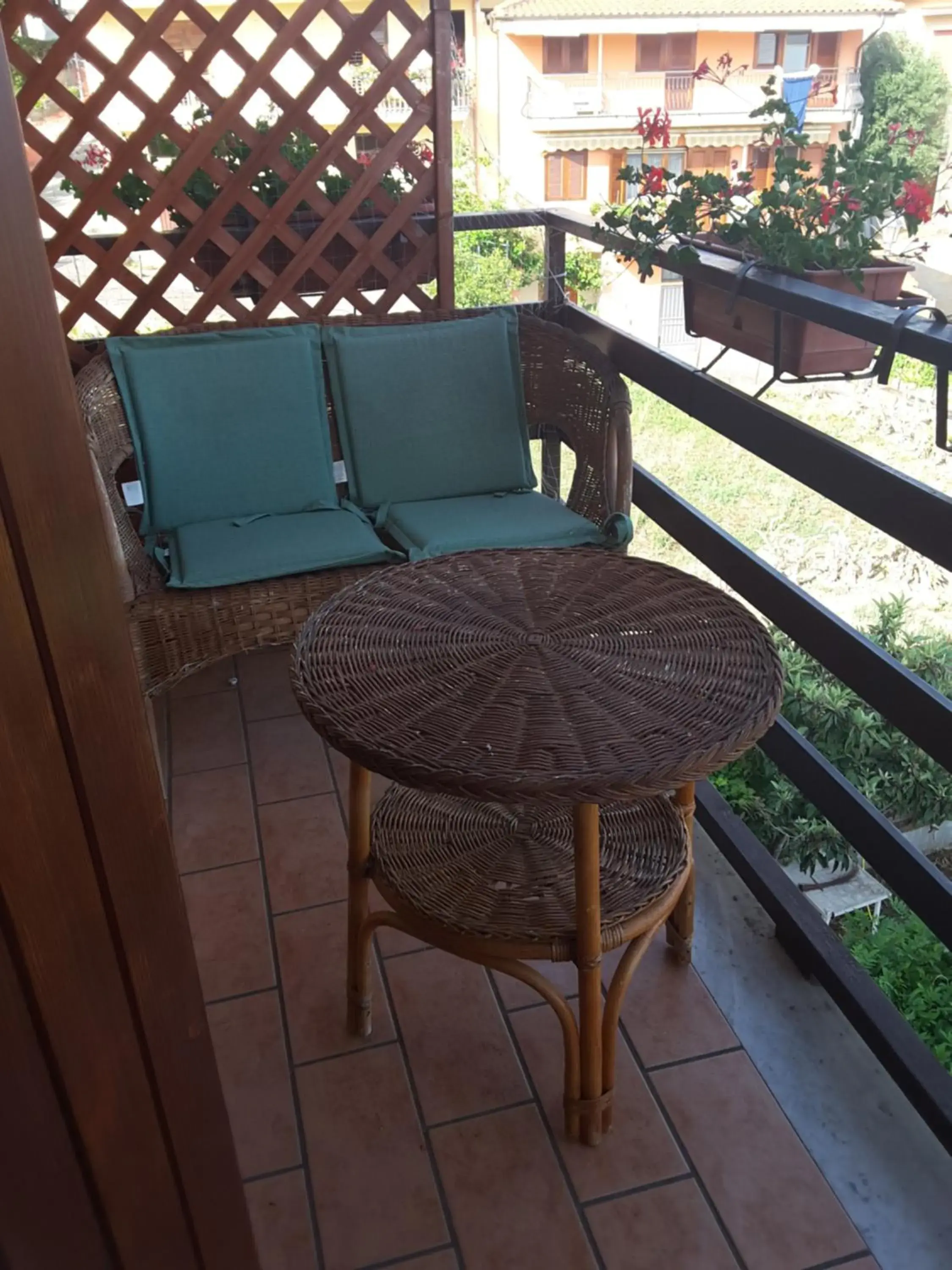 Double Room with Balcony (2 Adults + 1 Child) - single occupancy in mansarda fiorita Double Room with Balcony (2 Adults + 1 Child) - single occupancy in mansarda fiorita