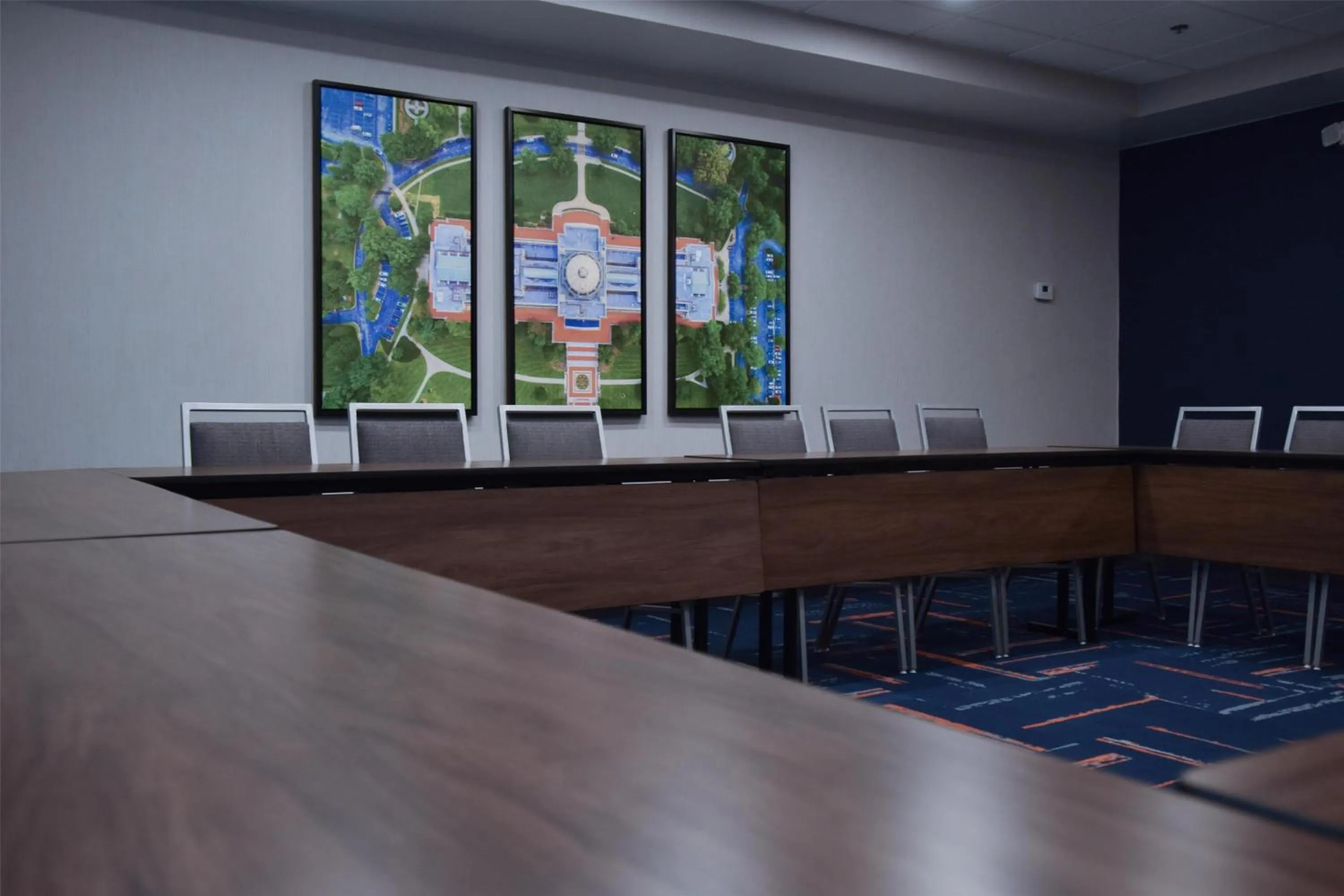 Bedroom in Hampton Inn Frankfort