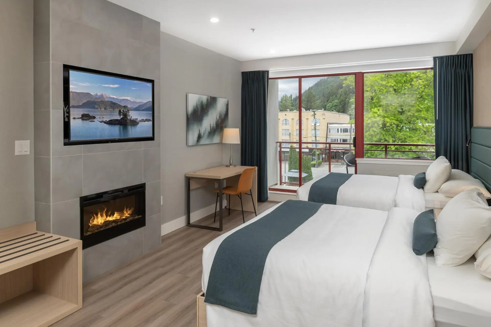 Bedroom, Bed in Harrison Beach Hotel