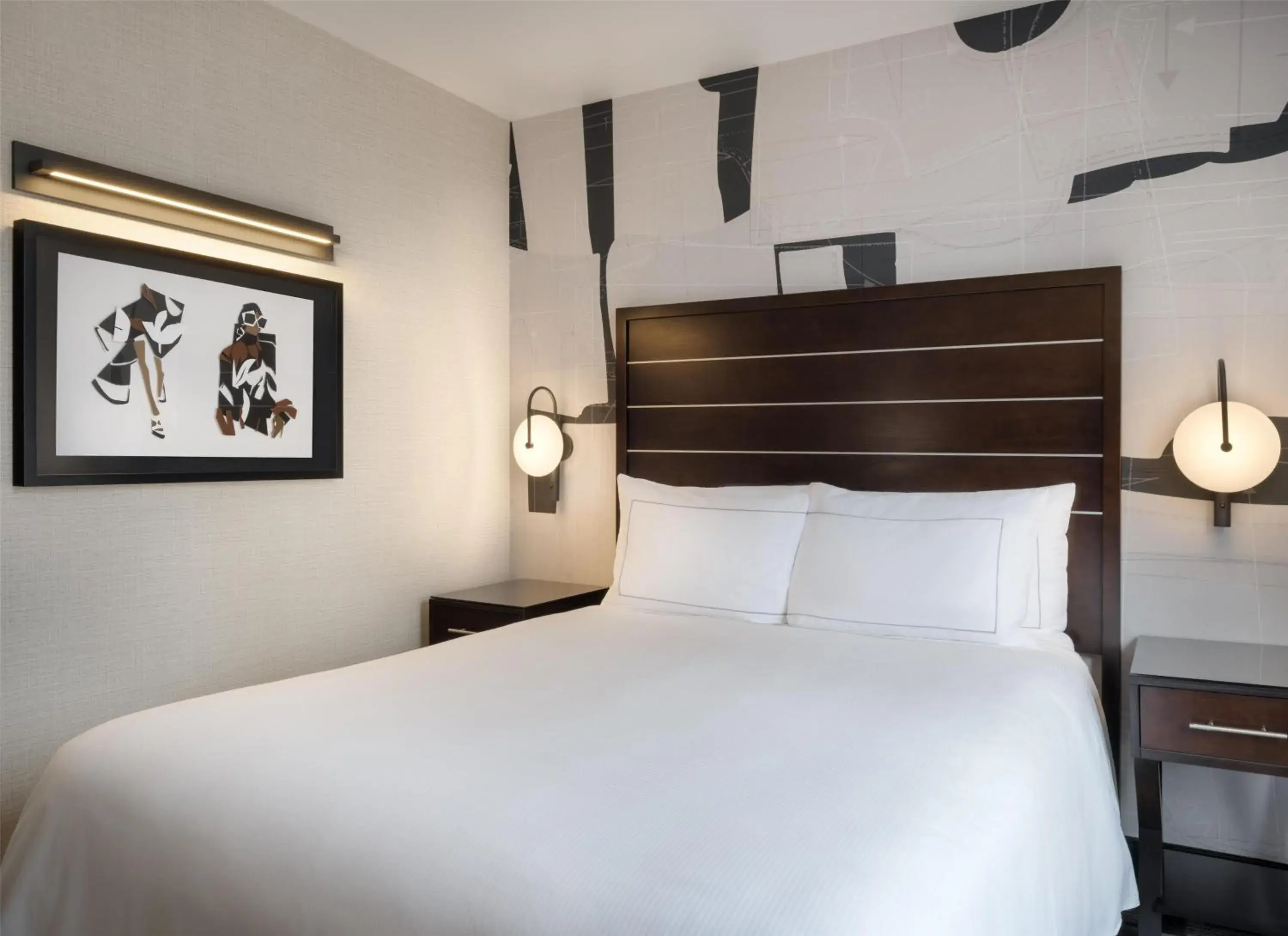 Queen Room in Hilton New York Fashion District Queen Room in Hilton New York Fashion District