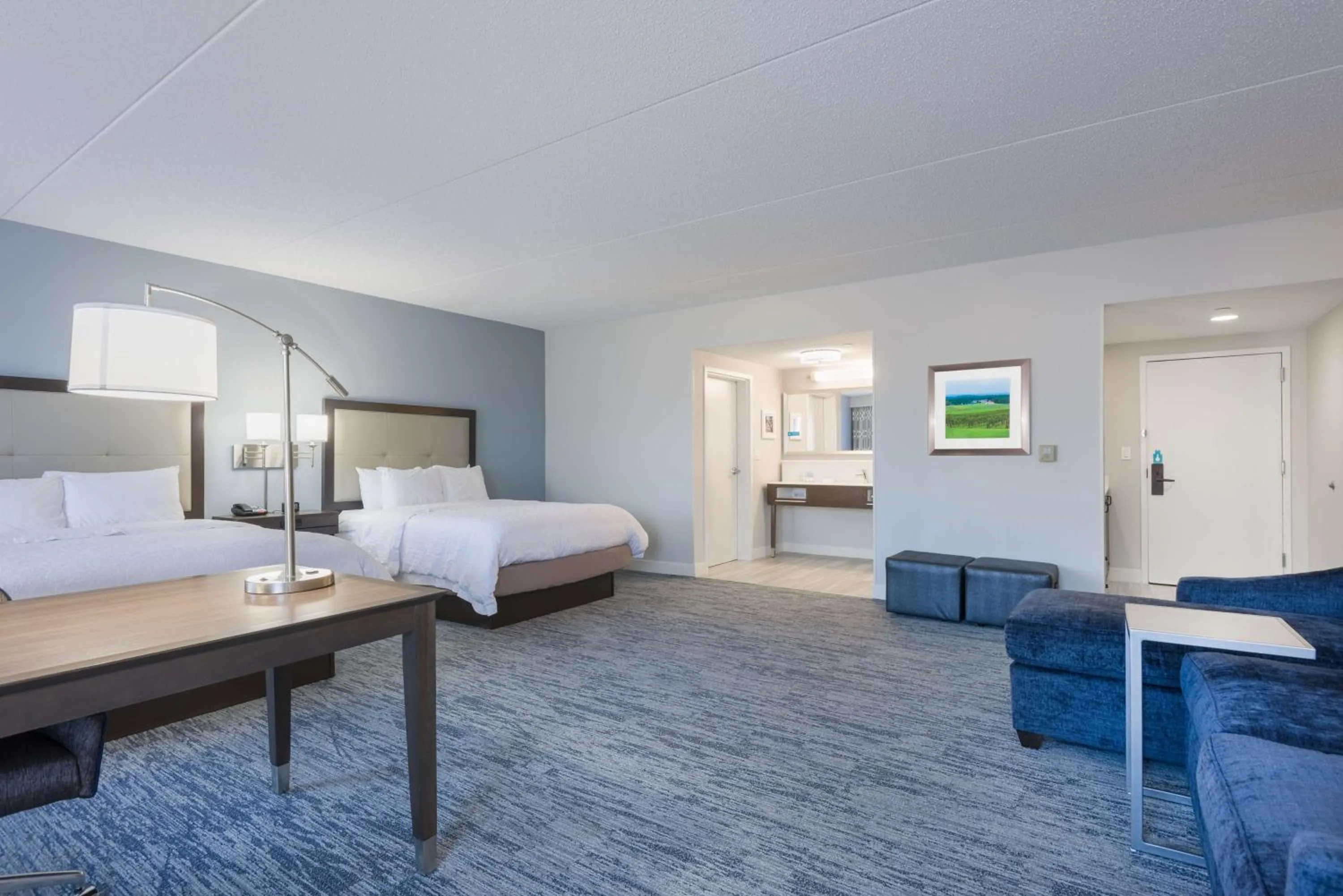 Bedroom, Bed in Hampton Inn Mount Airy