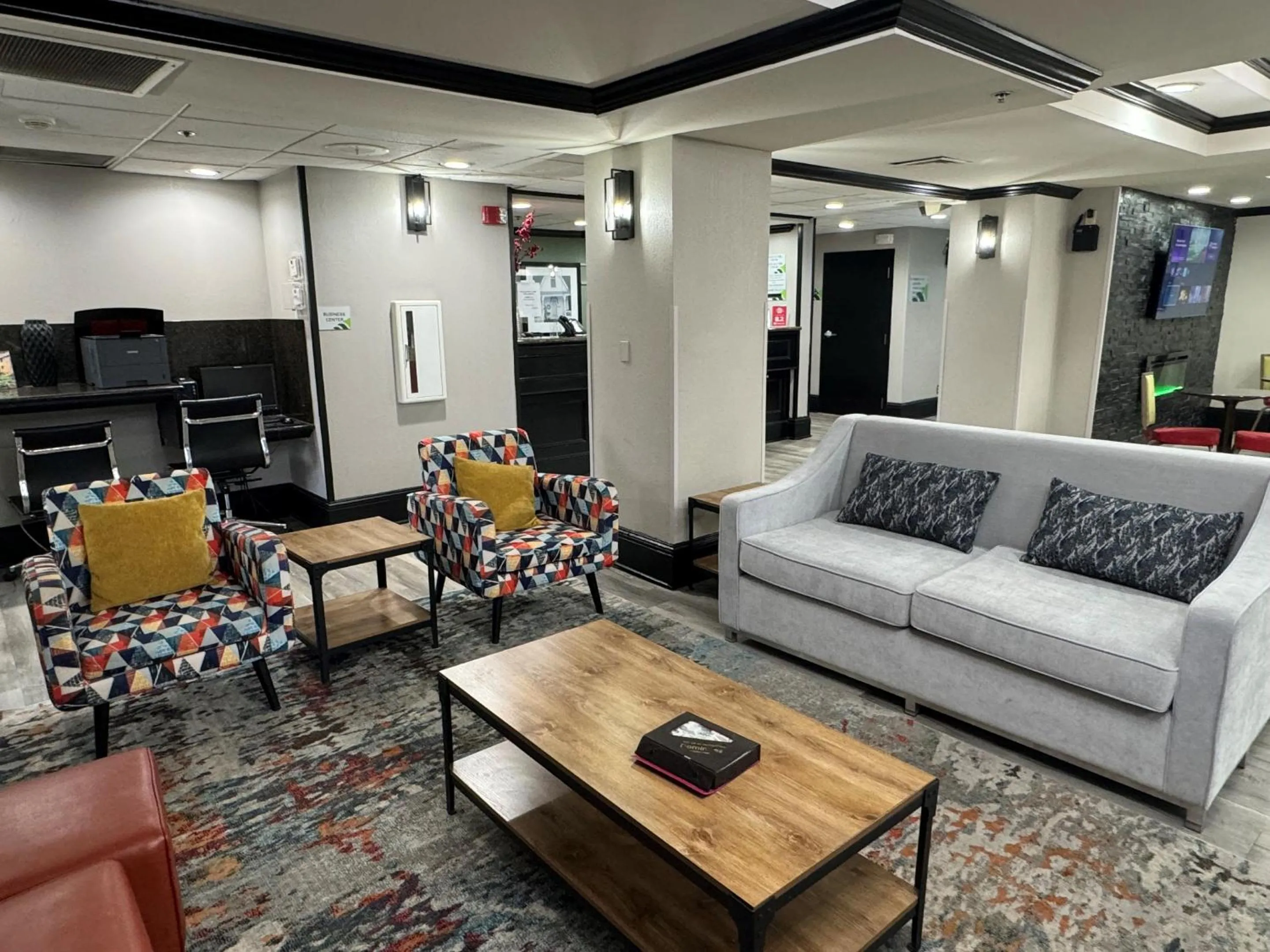 Lobby or reception in Wingate by Wyndham North Little Rock