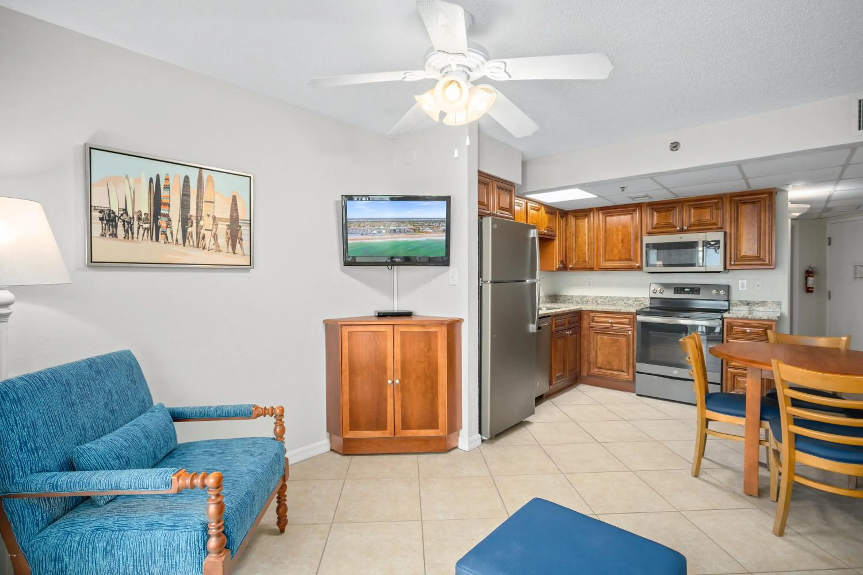 Kitchen or kitchenette in Tropic Sun Towers