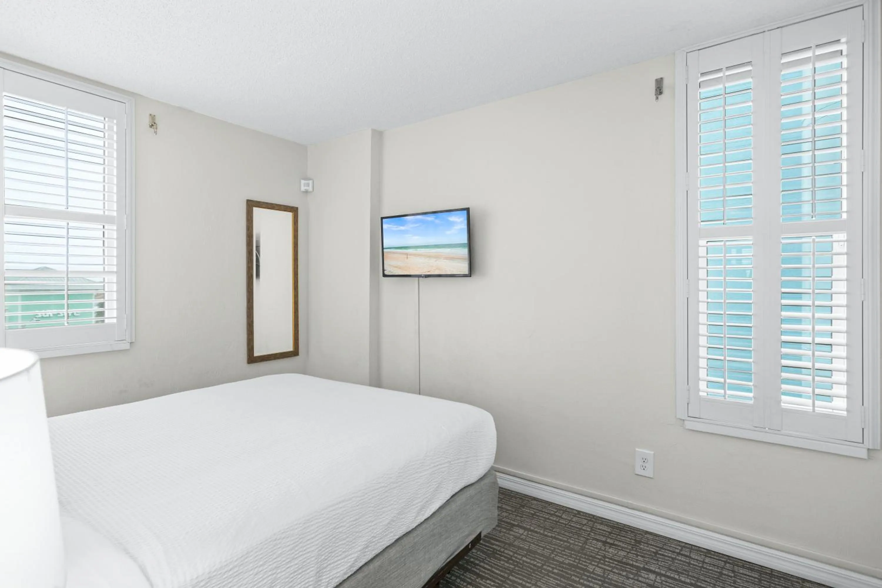 Bed in Tropic Sun Towers