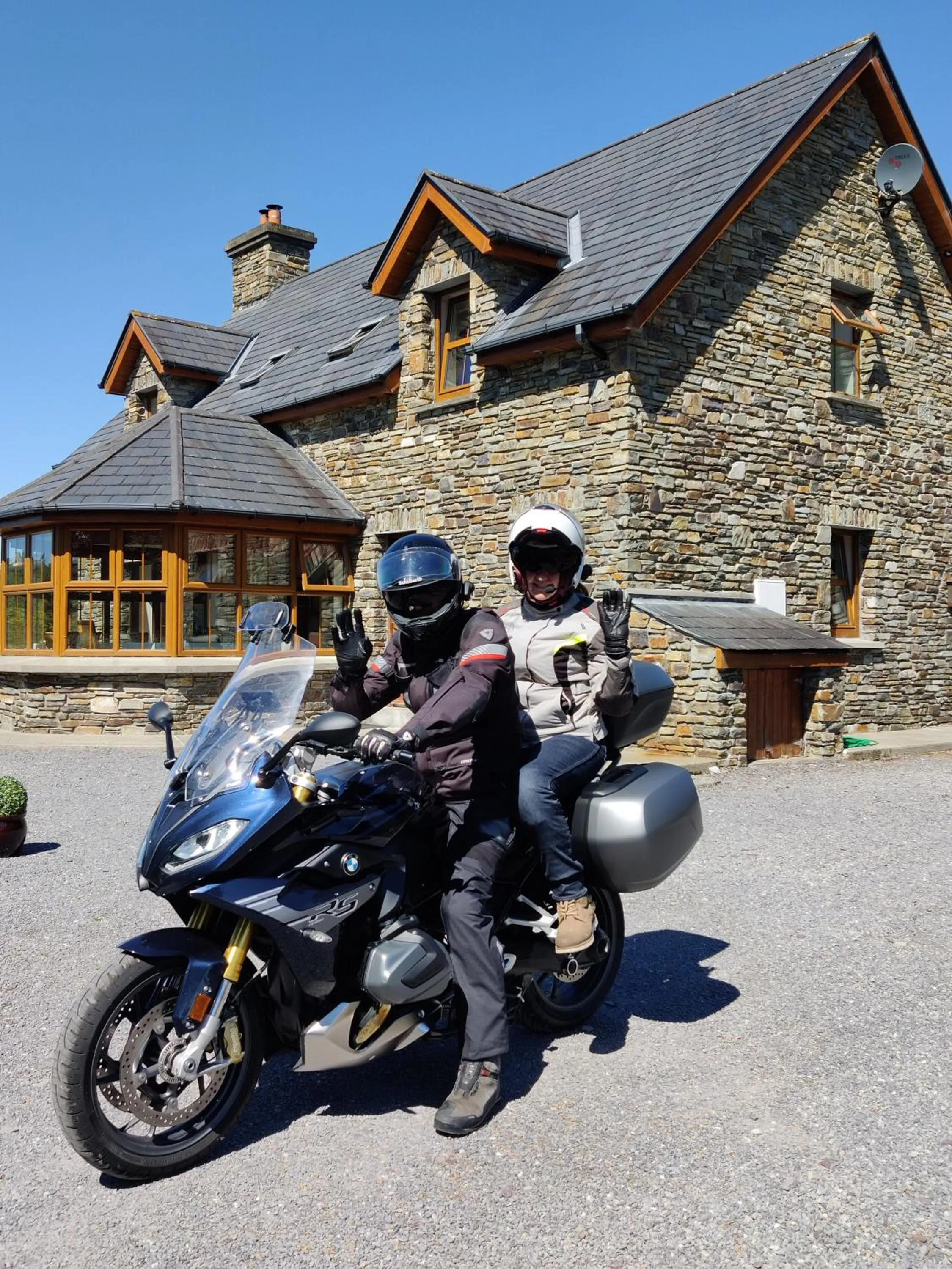 Property building in Álaind Lodges, Sneem